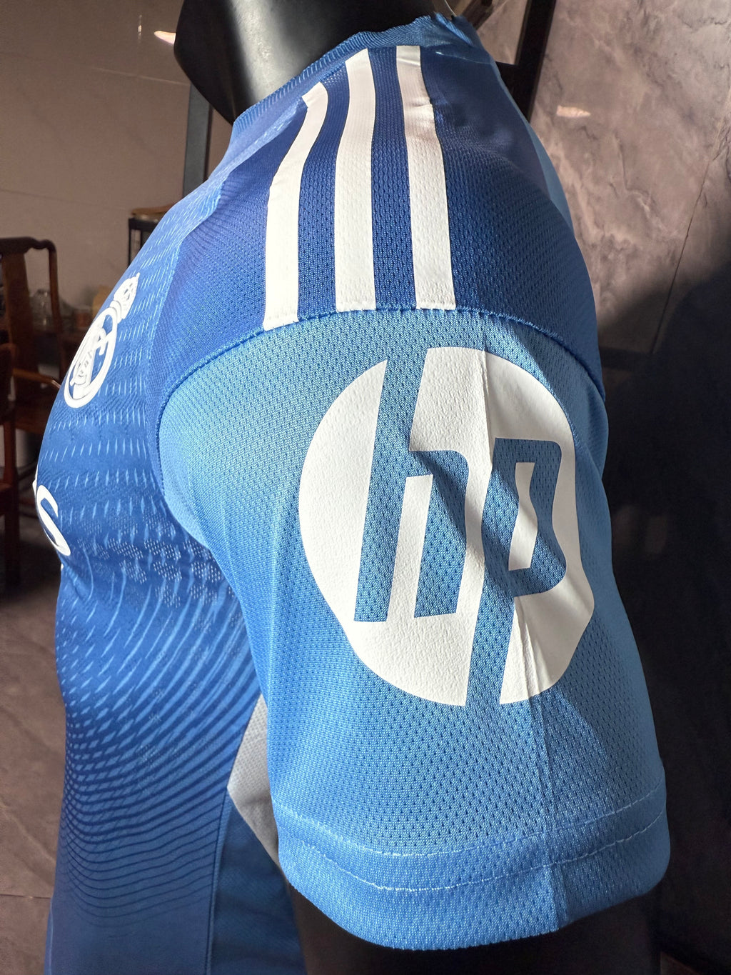 25-26皇马守门员蓝色玩家版本