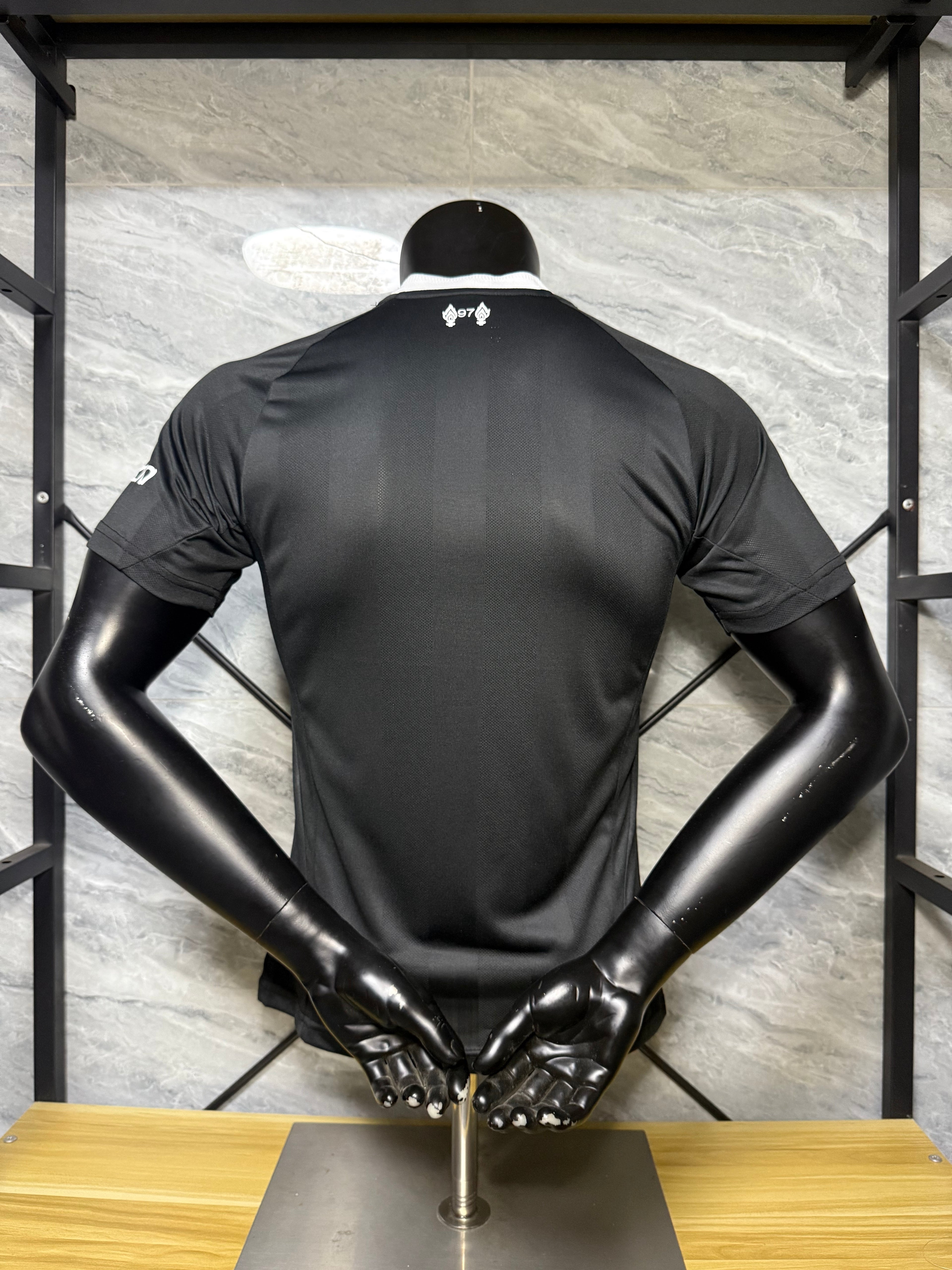 25-26利物浦守门员黑色玩家版本