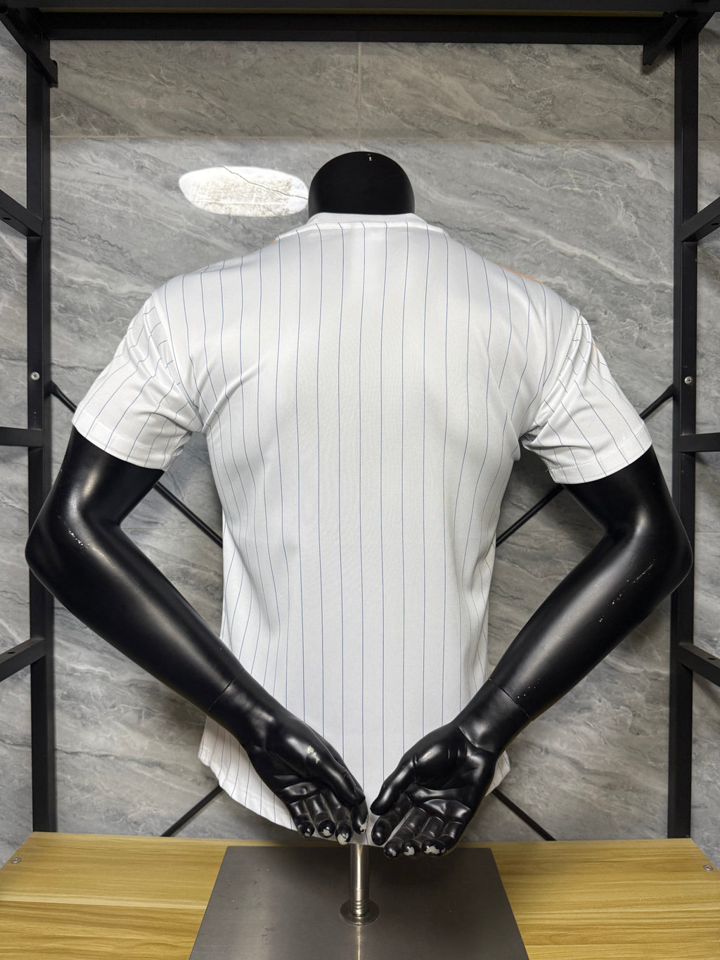 25-26皇马复古款三叶白玩家版本