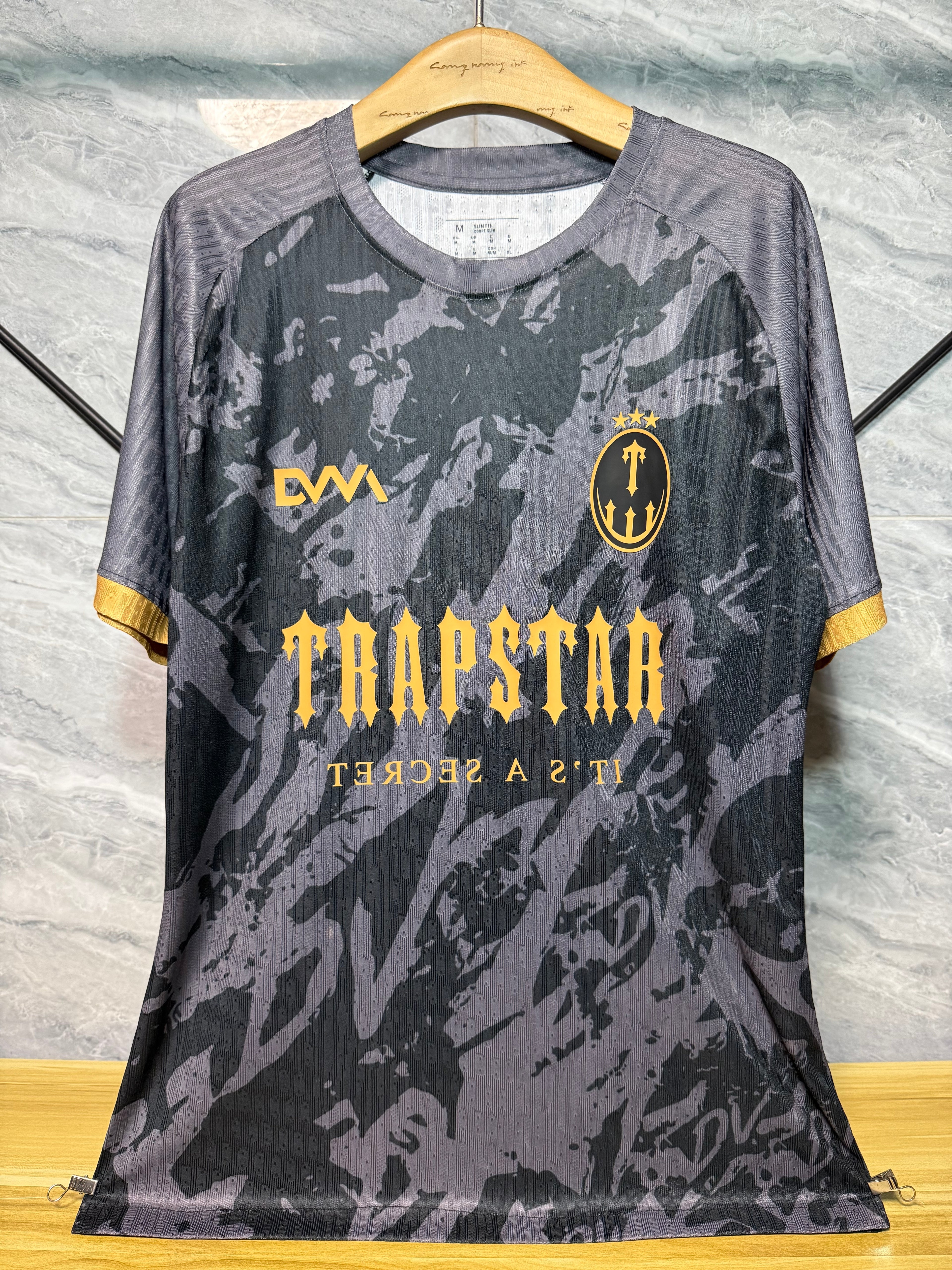 25-26特拉普说唱音乐黑灰