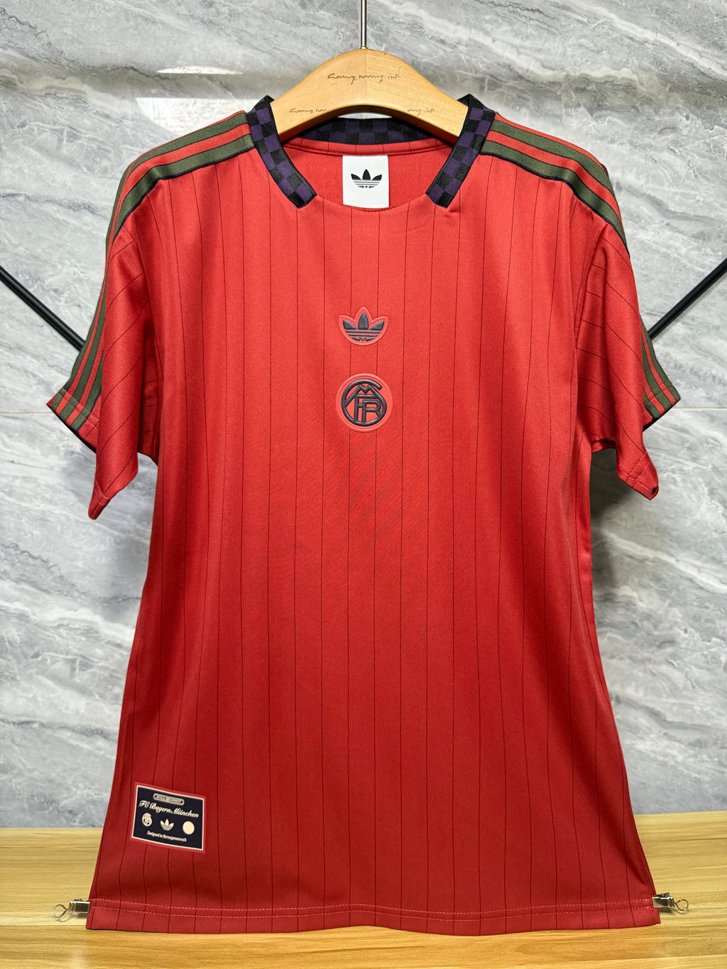 25-26拜仁复古款三叶红玩家版本