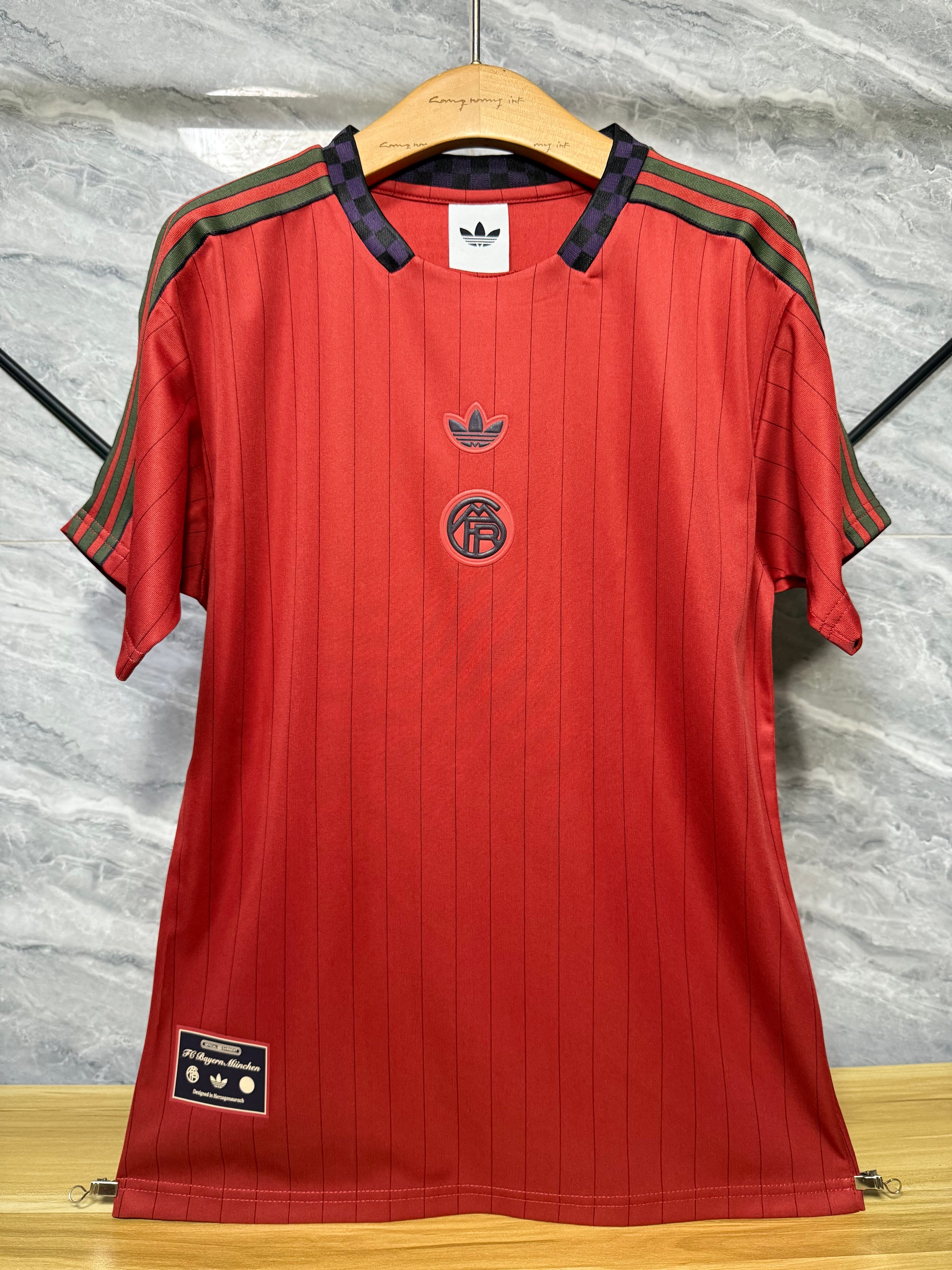 25-26拜仁复古款三叶红玩家版本