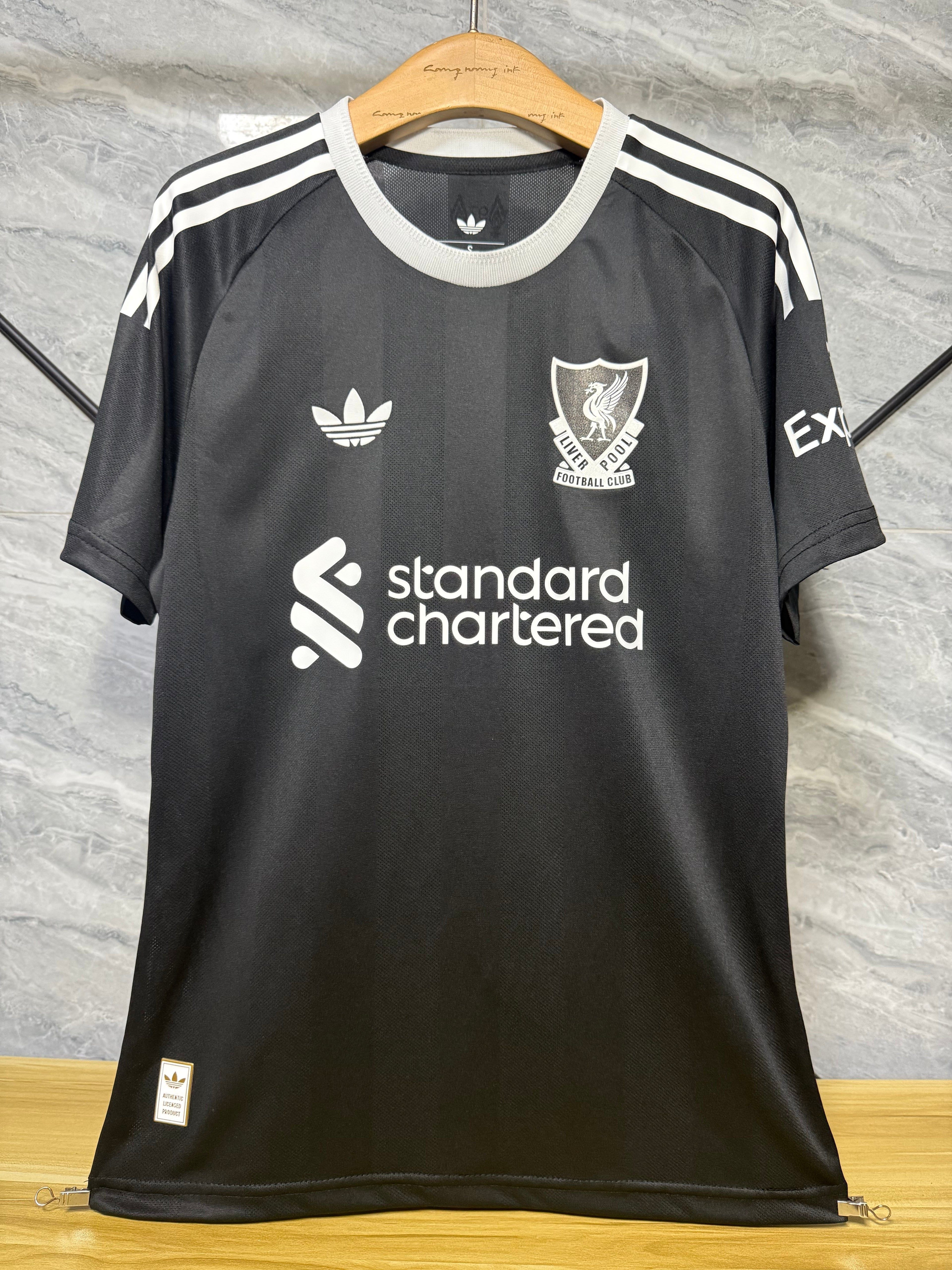 25-26利物浦守门员黑色玩家版本