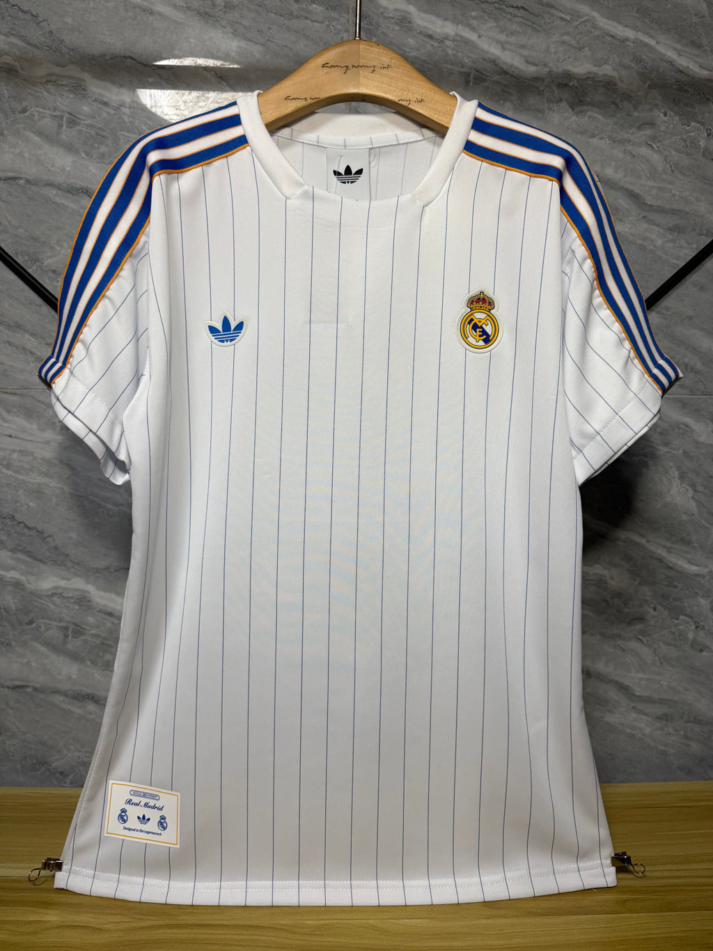 25-26皇马复古款三叶白玩家版本
