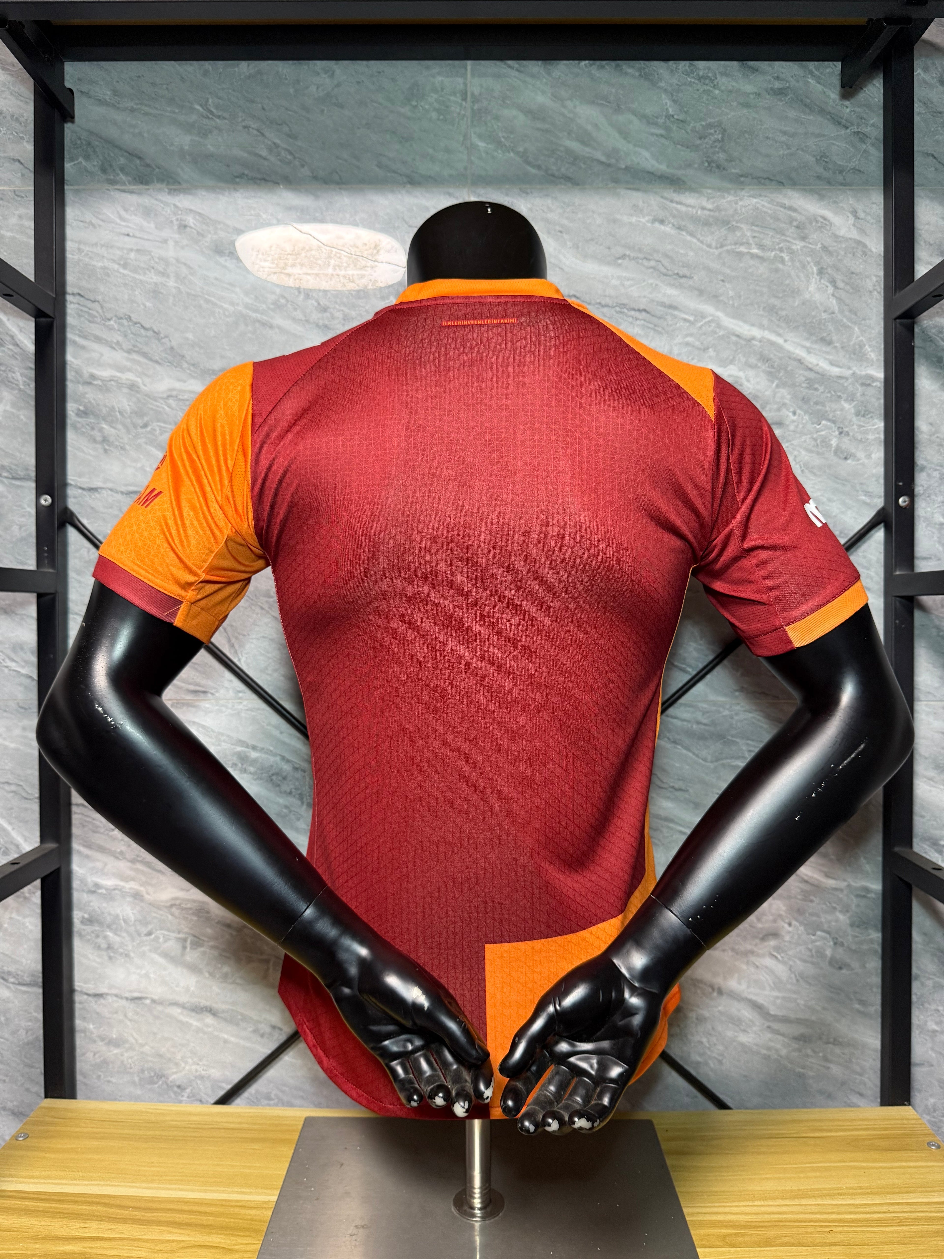 25-26加拉塔萨雷主场玩家版本