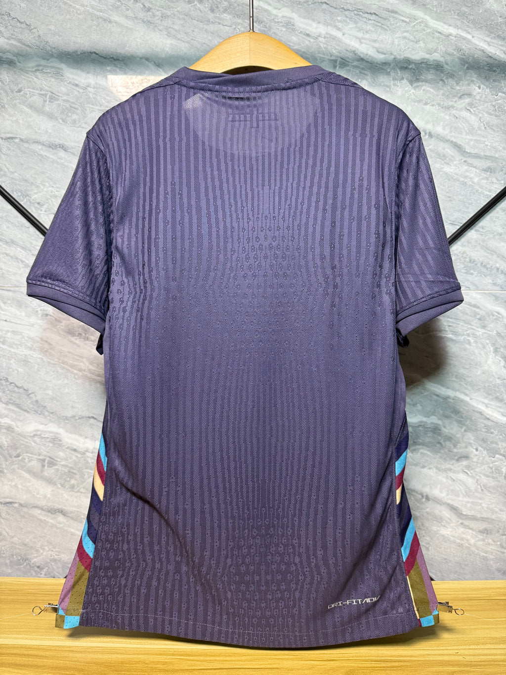 24-25英格兰客场玩家版本