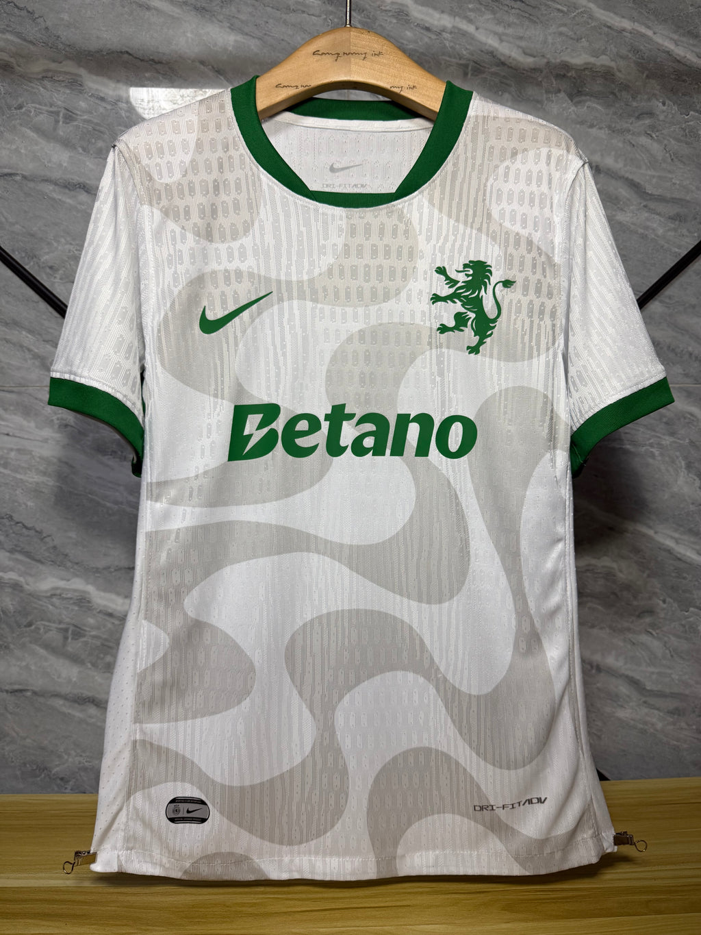 25-26里斯本二客玩家版本