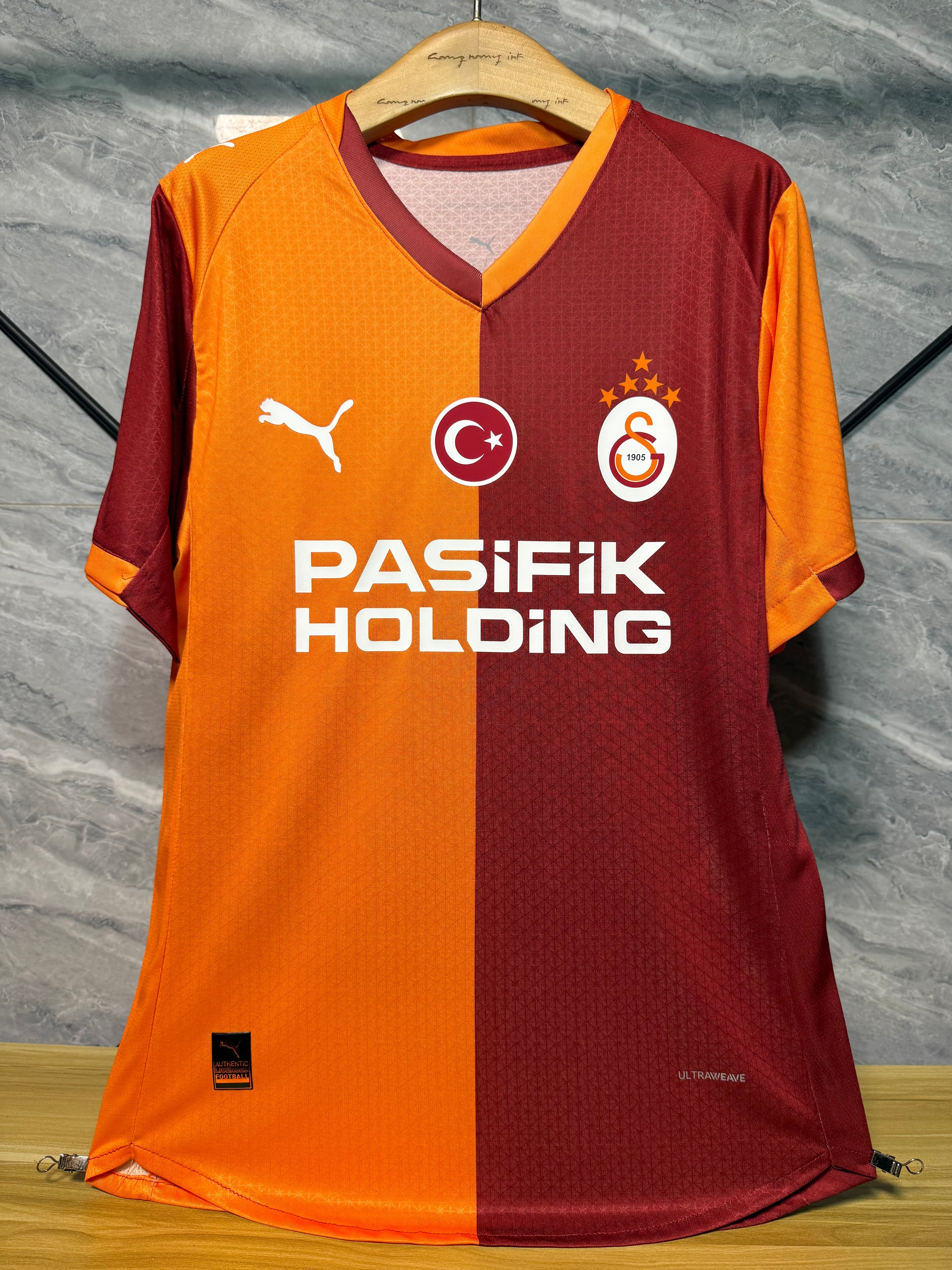 25-26加拉塔萨雷主场玩家版本