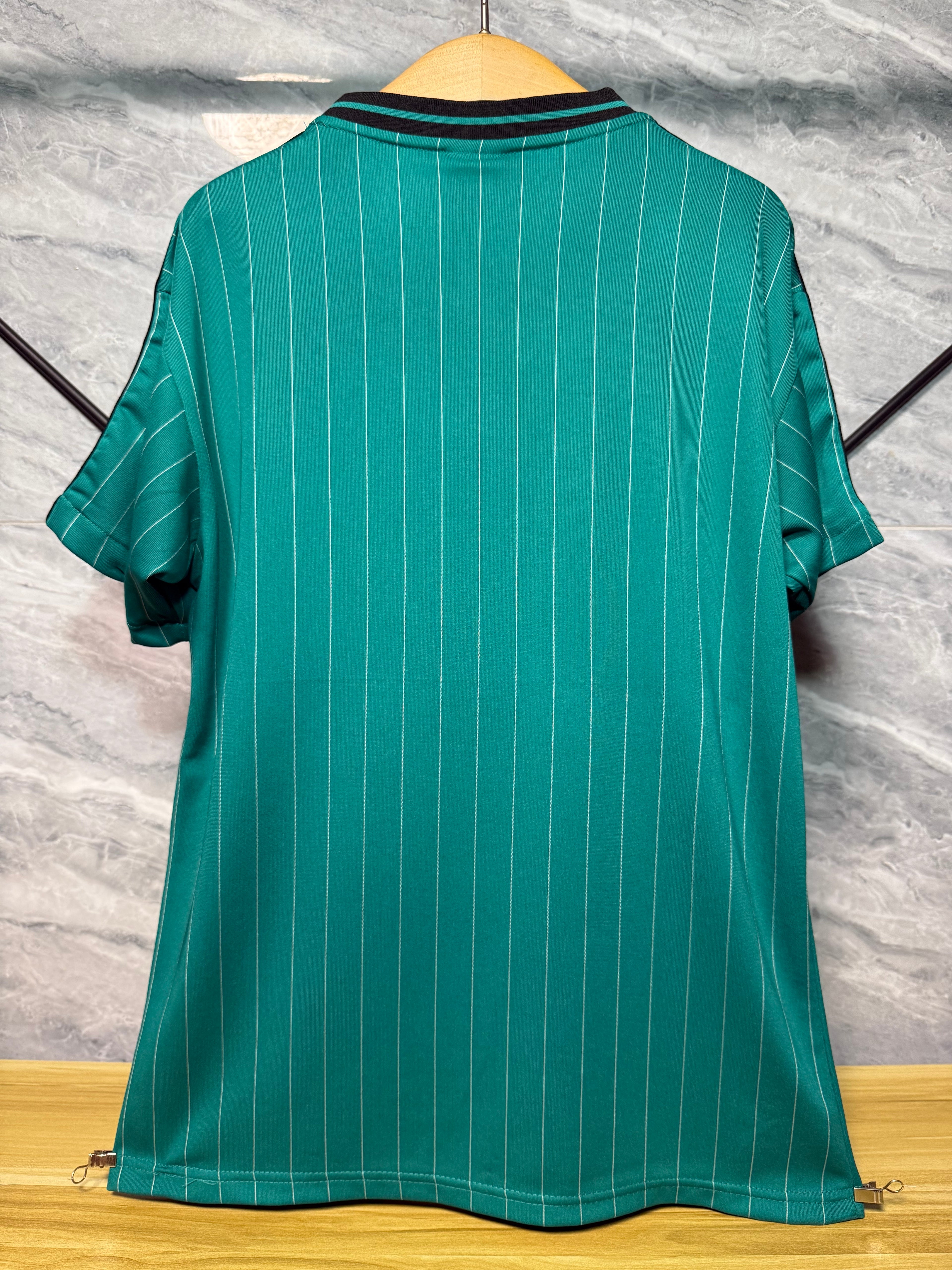 25-26利物浦复古款三叶青草绿玩家版本