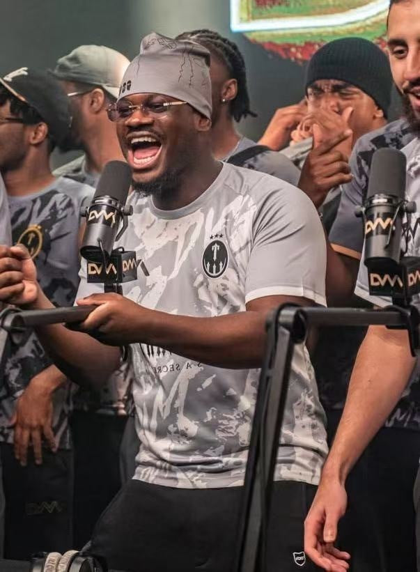 25-26特拉普说唱音乐黑灰