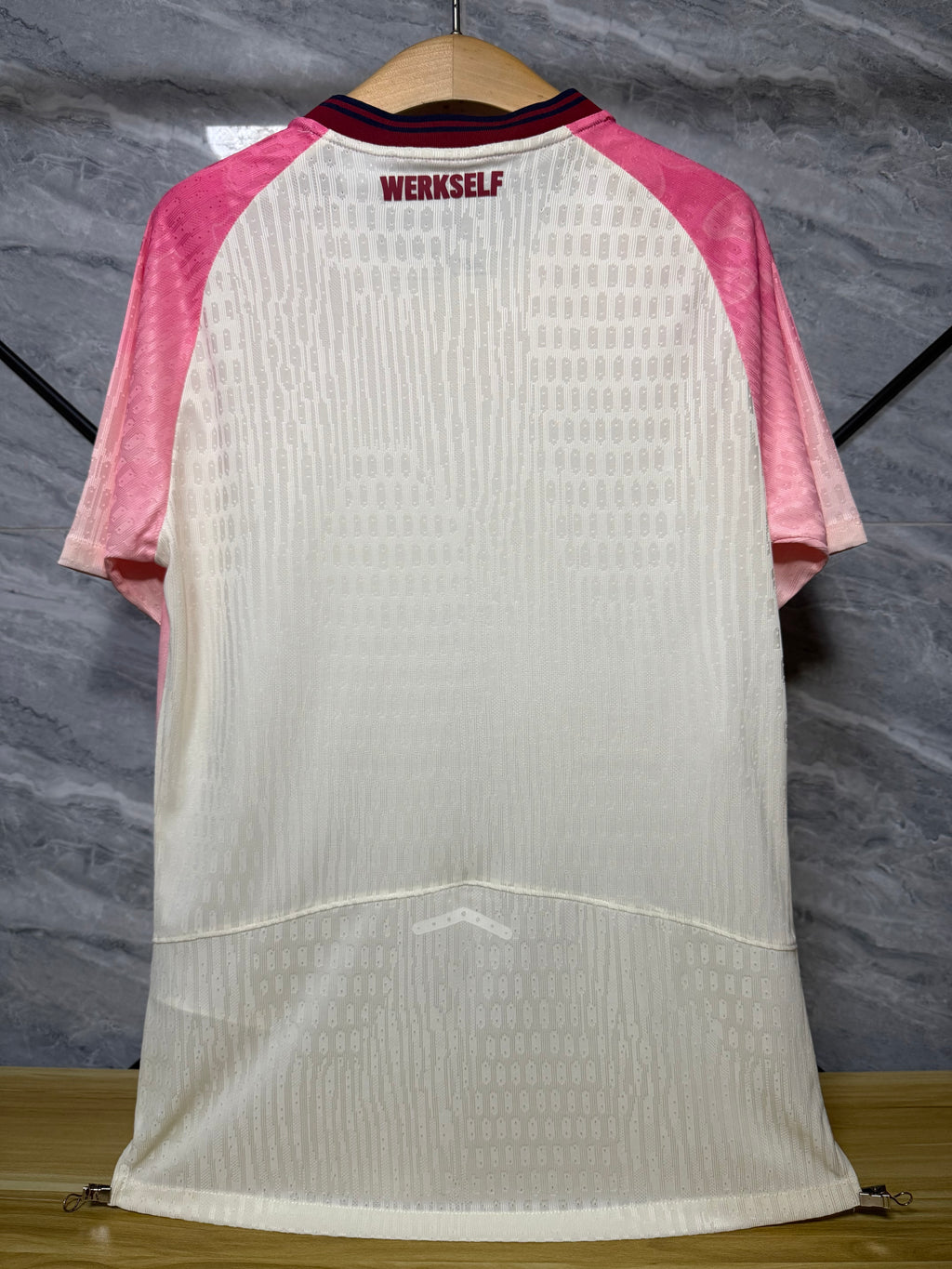 25-26勒沃库森客场玩家版本