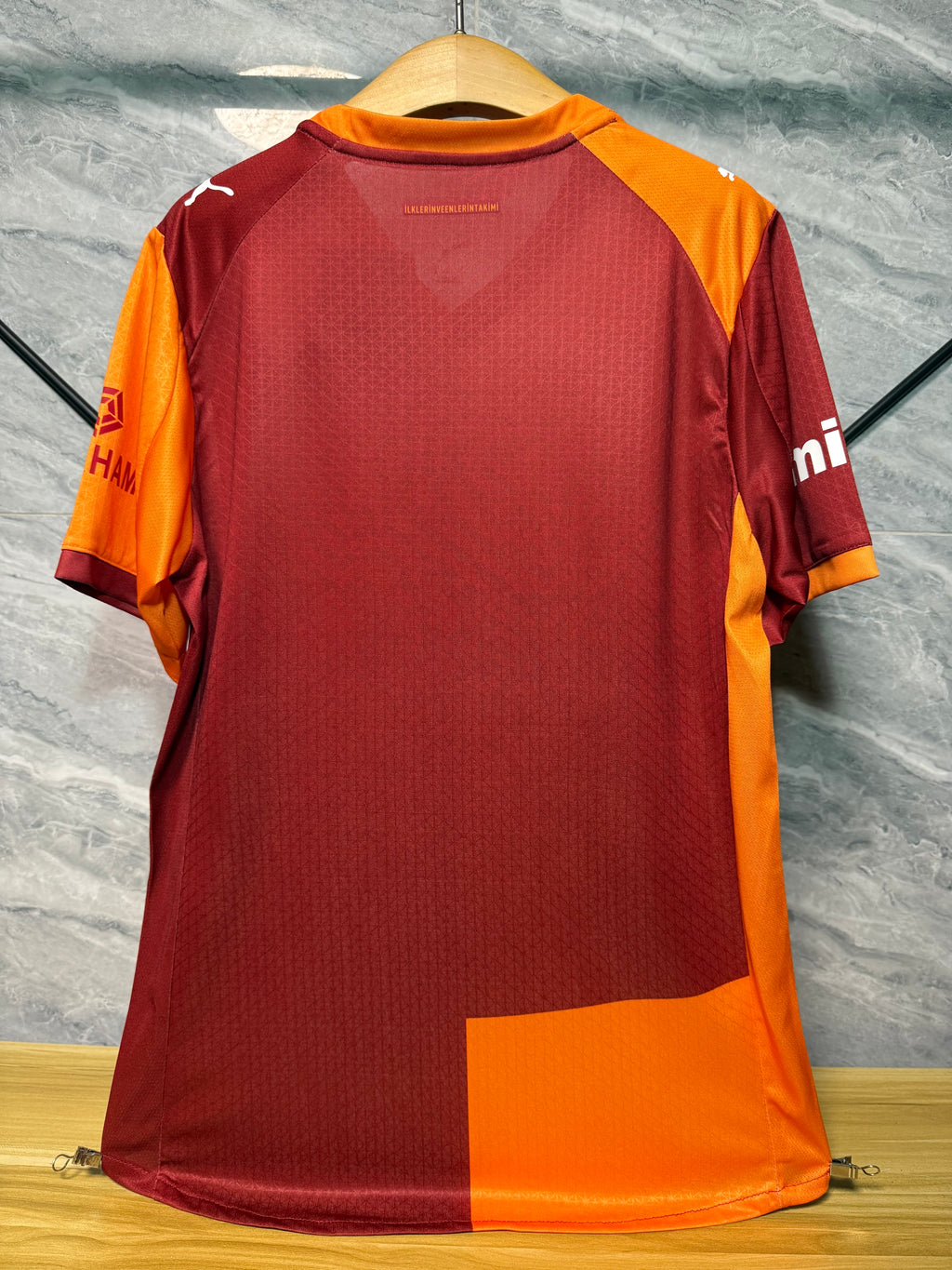 25-26加拉塔萨雷主场玩家版本