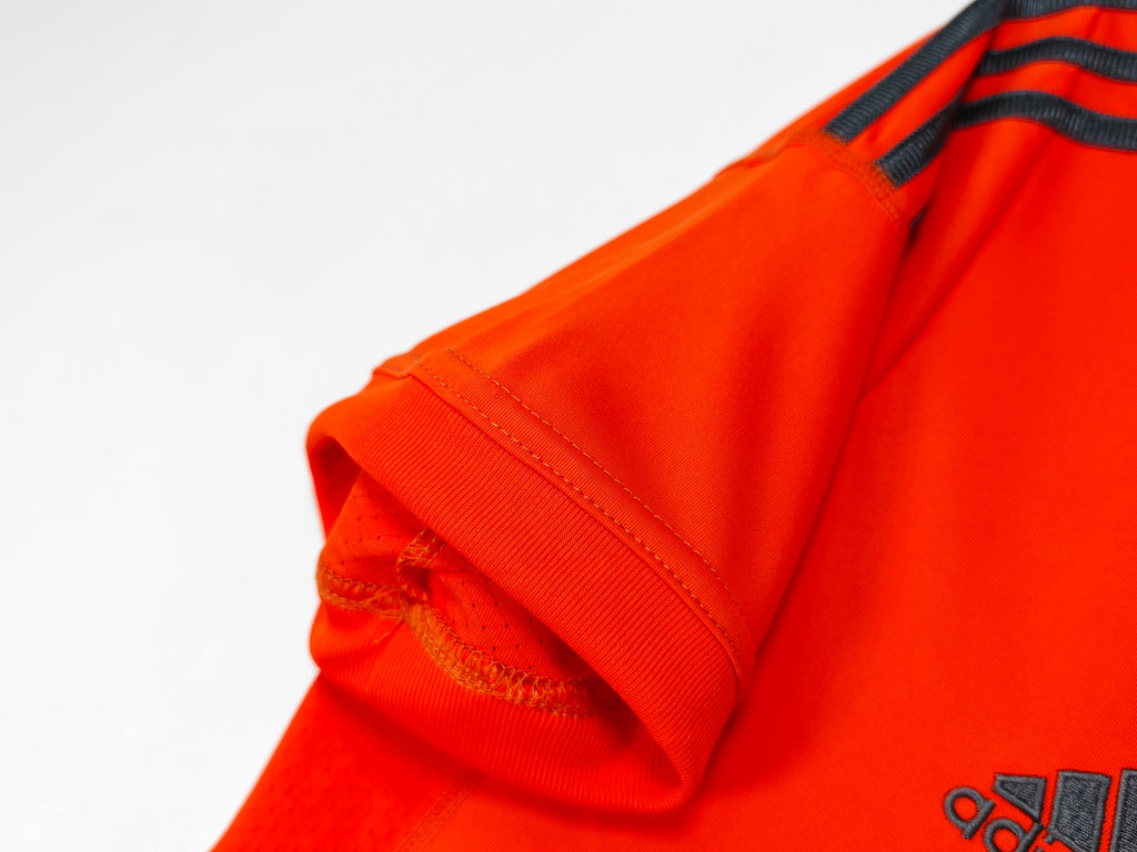 2013-14赛季皇马二客橙色怀旧版本