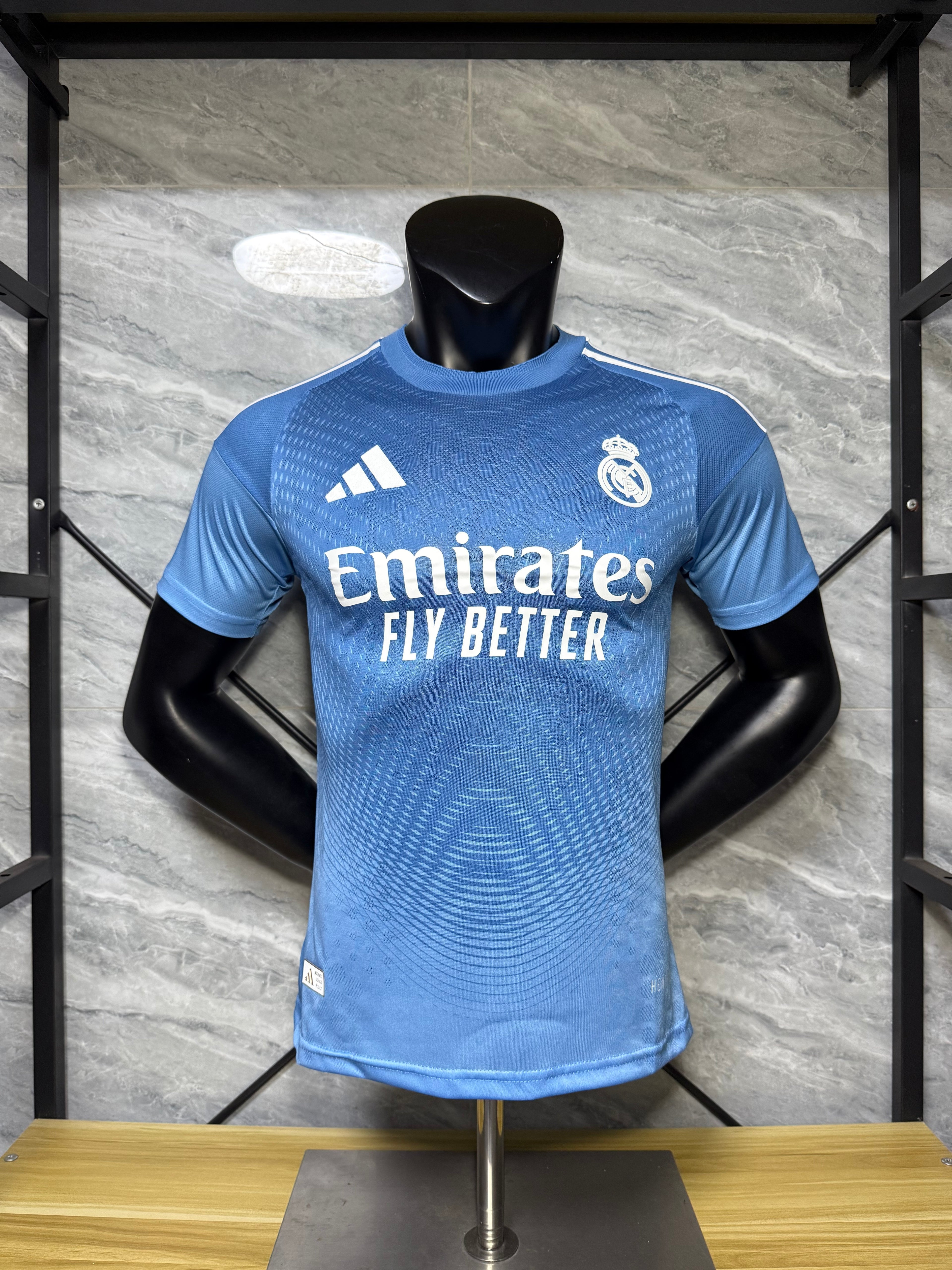 25-26皇马守门员蓝色玩家版本