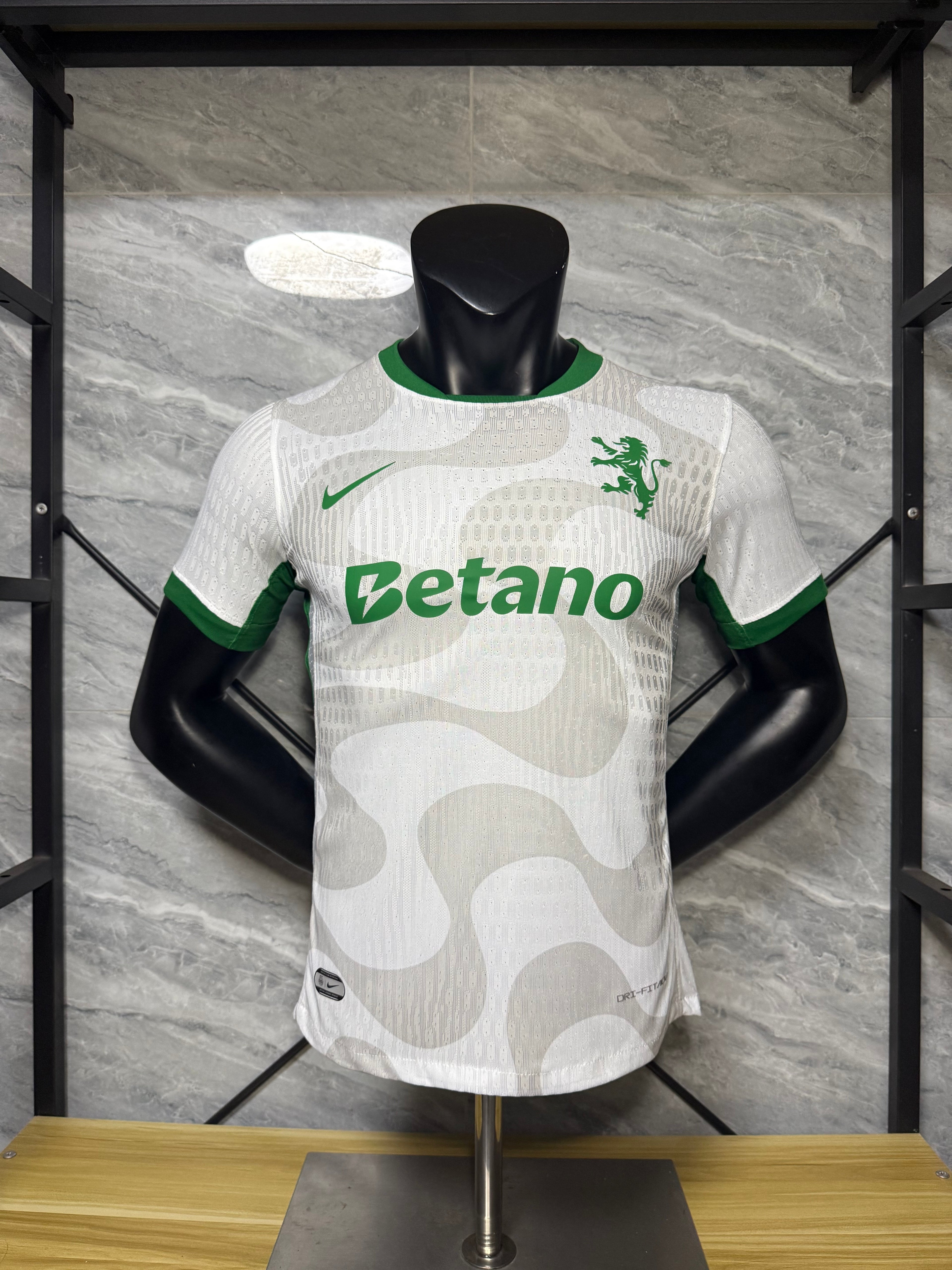 25-26里斯本二客玩家版本