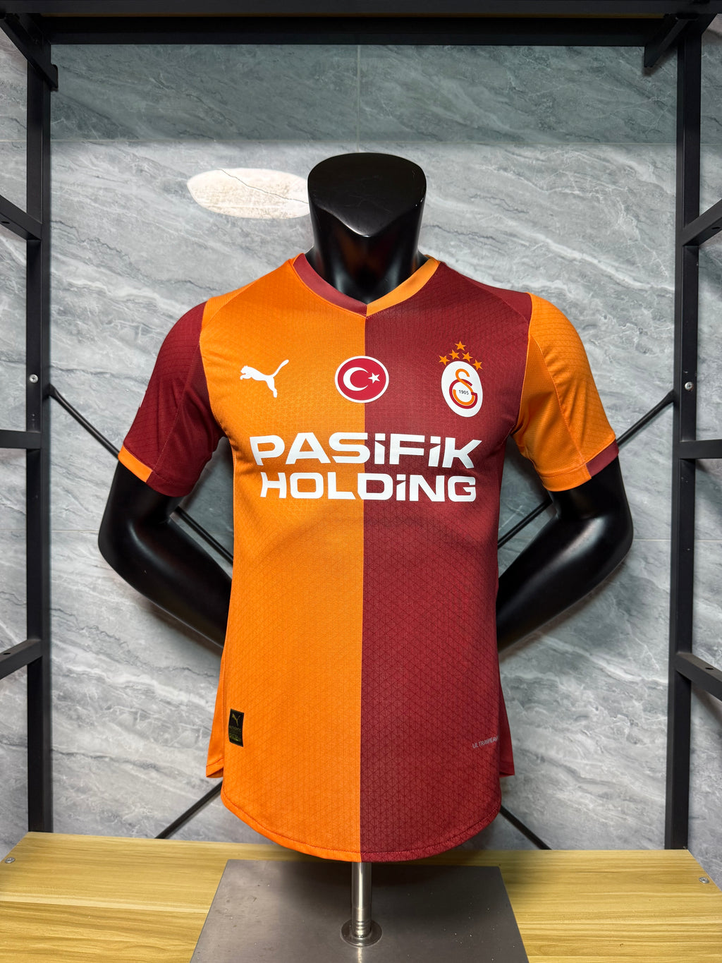 25-26加拉塔萨雷主场玩家版本