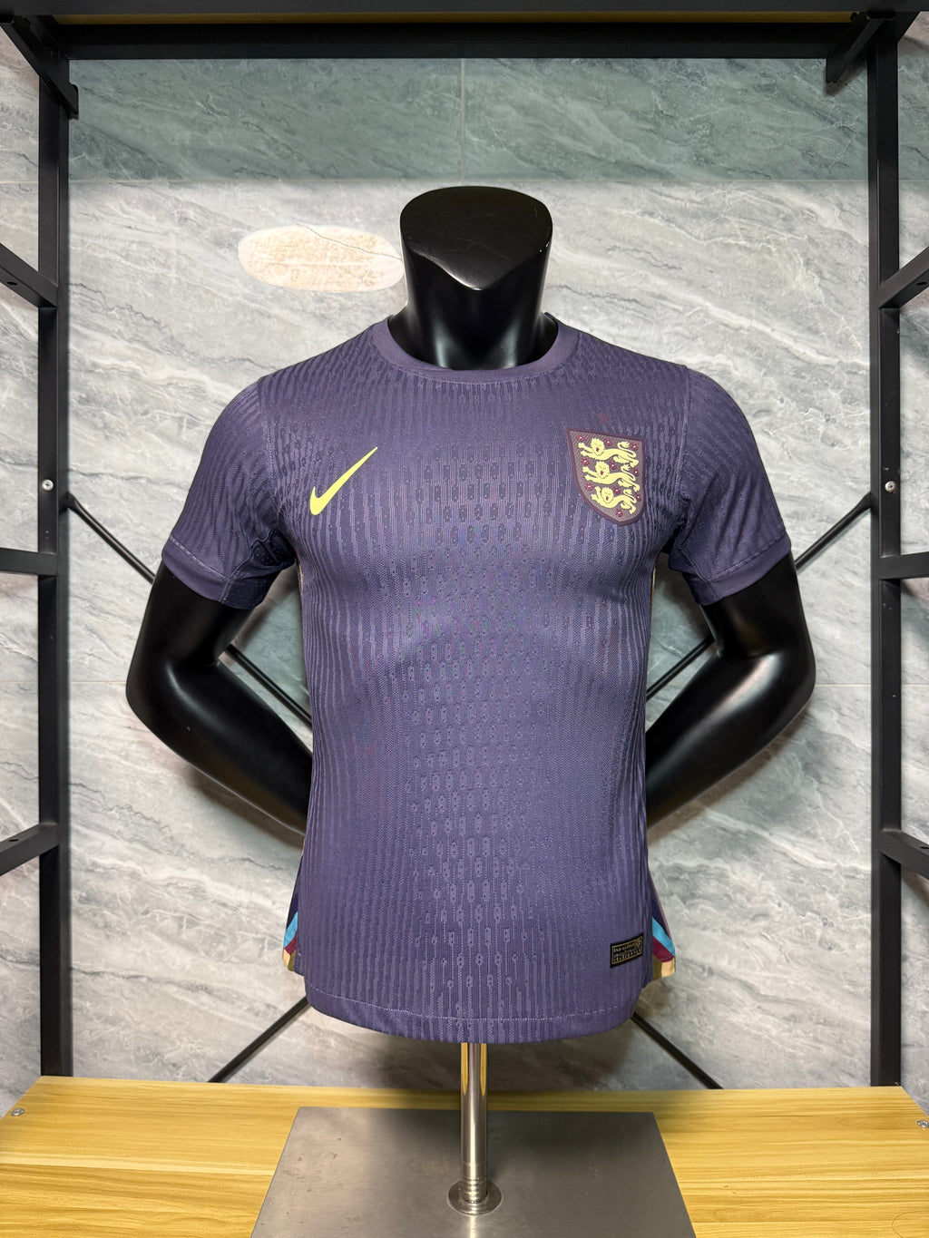 24-25英格兰客场玩家版本