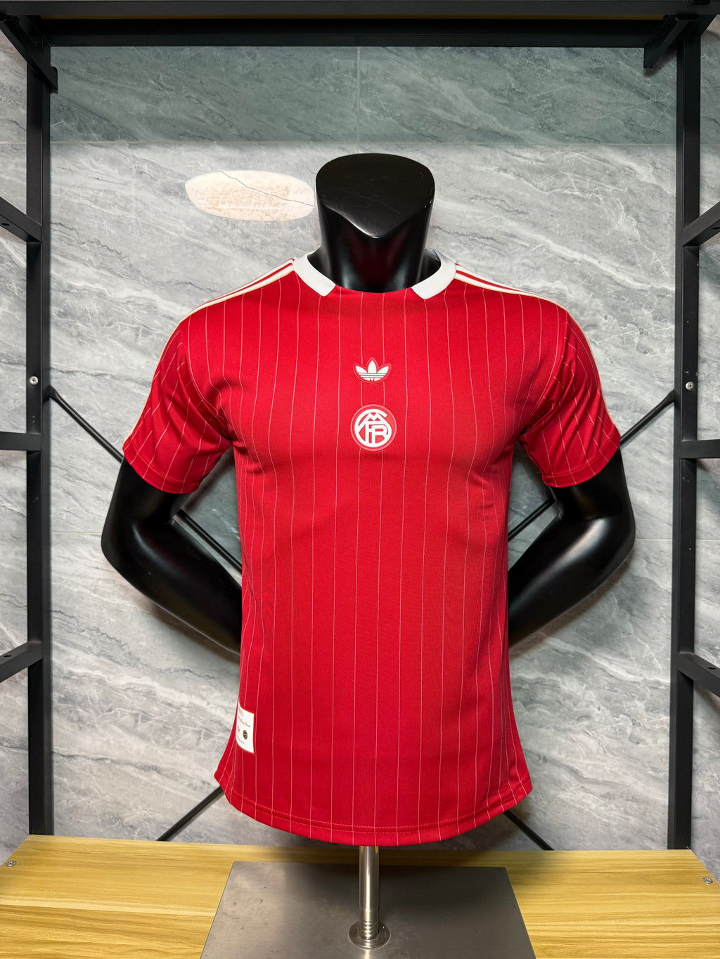 25-26拜仁复古款三叶大红玩家版本