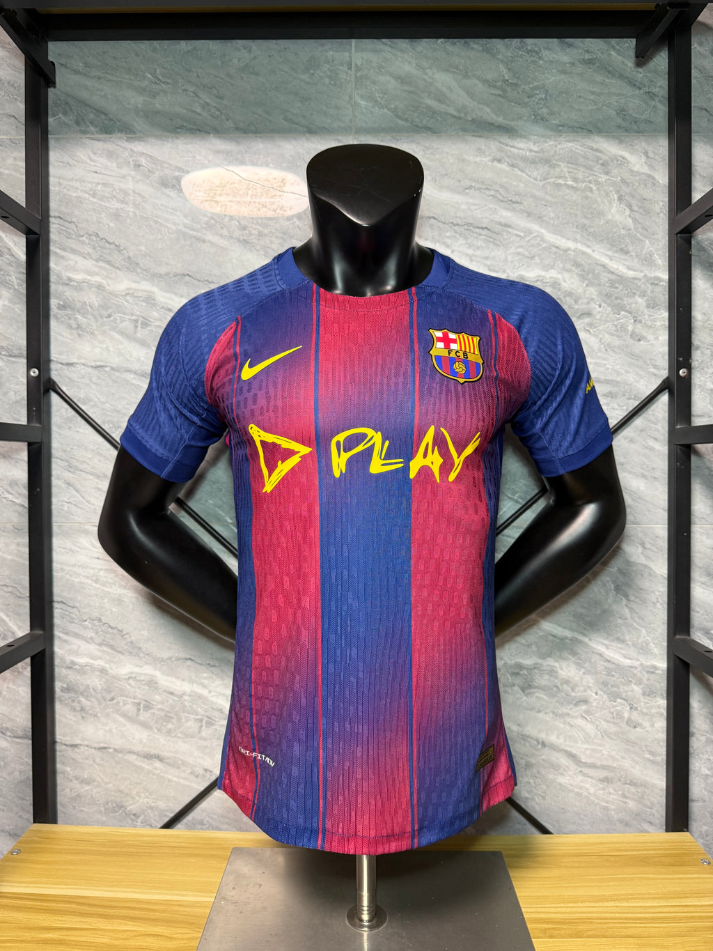 25-26巴萨主场联名玩家版本