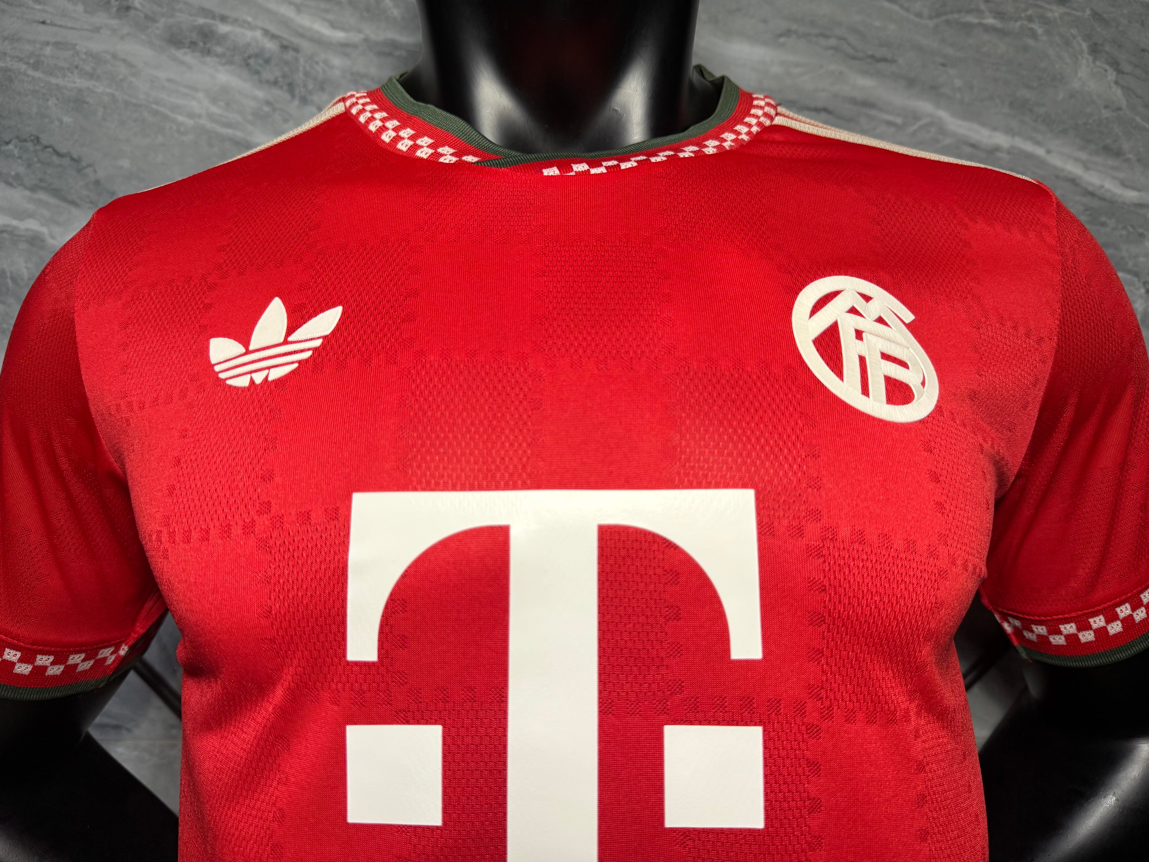 25-26拜仁二客仿真版红玩家版本