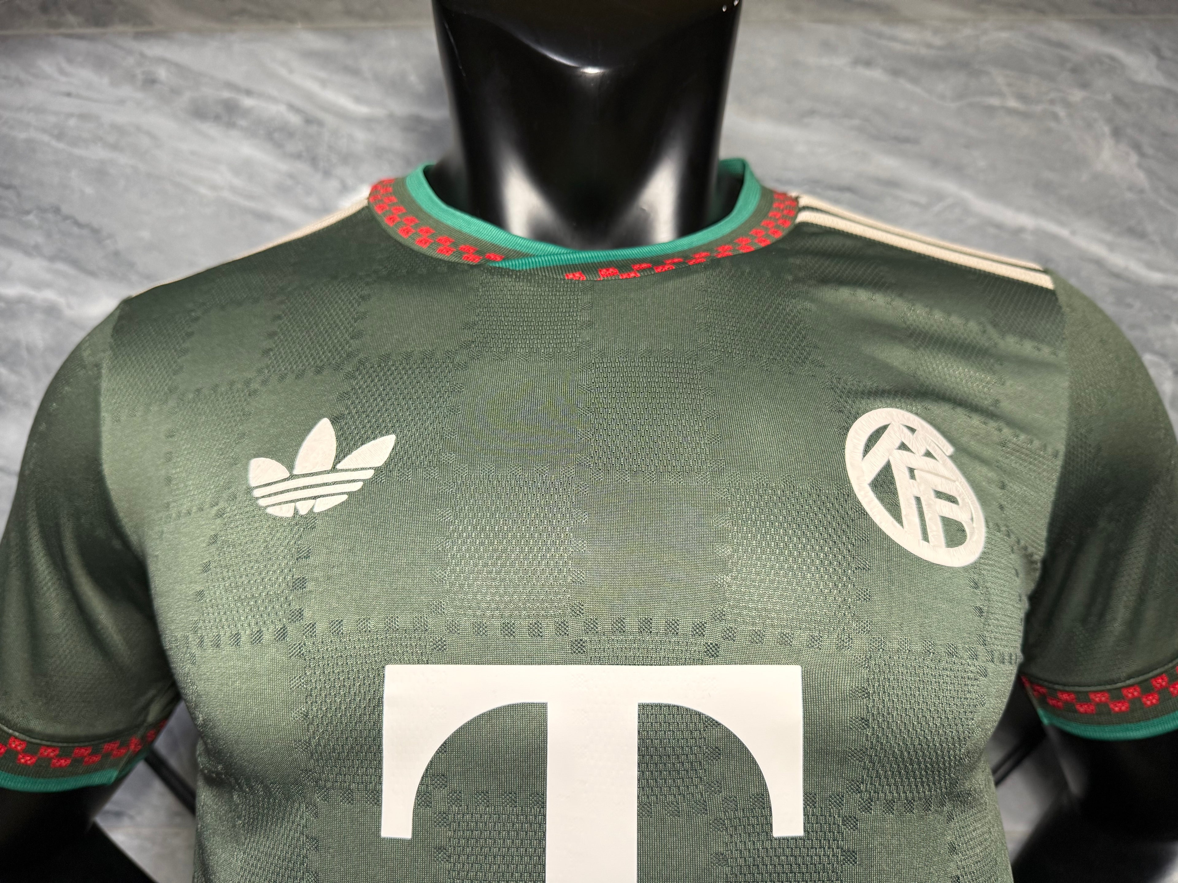 25-26拜仁二客仿真版抹茶绿玩家版本