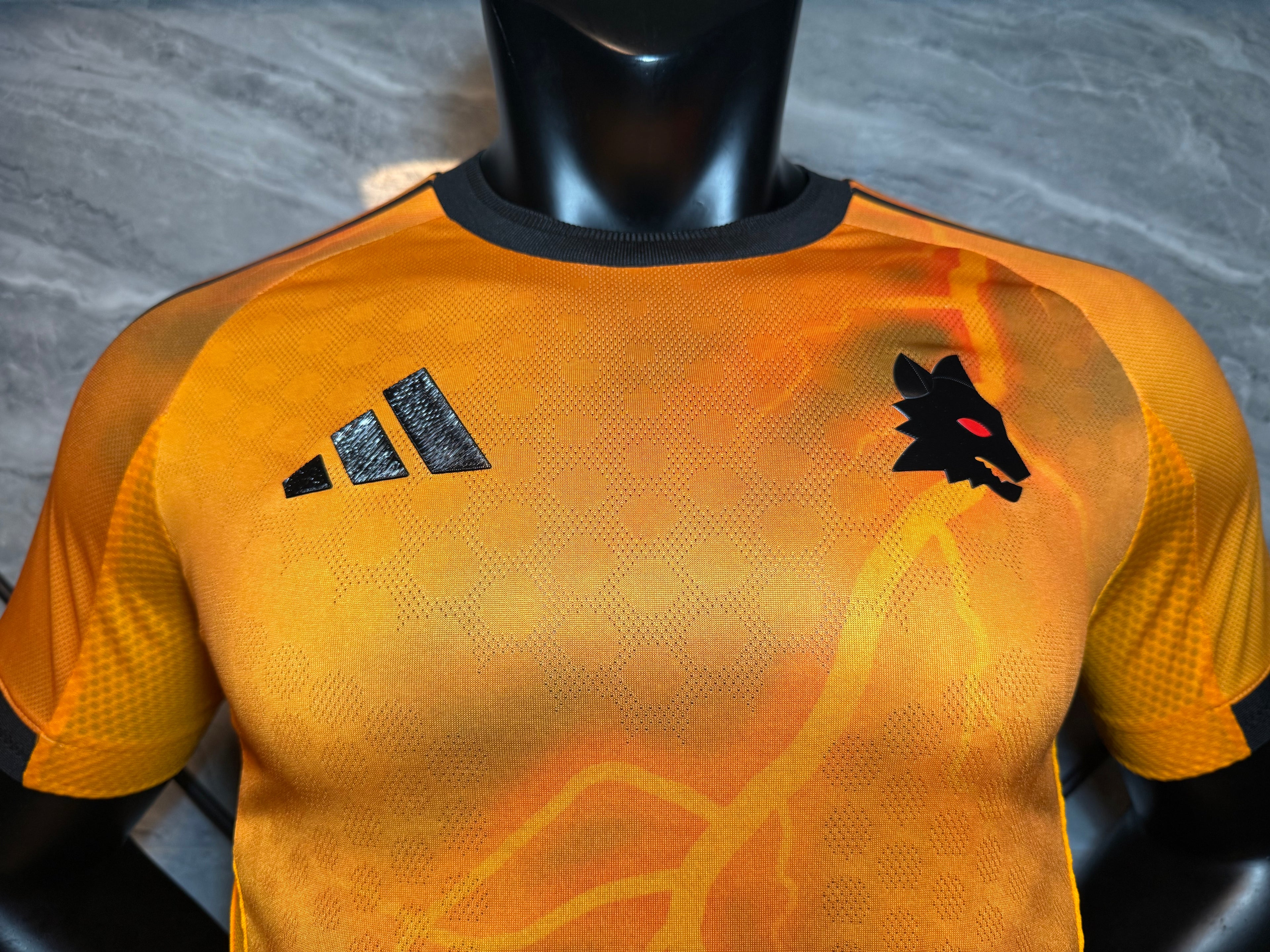 25-26罗马客场玩家版本