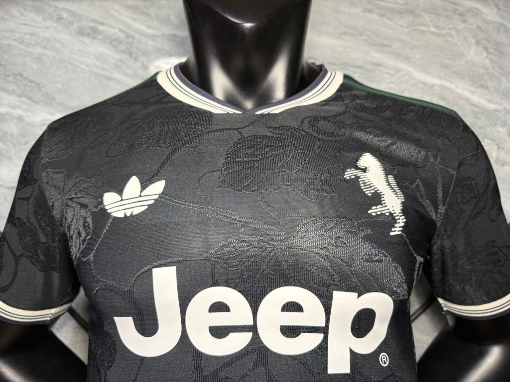 25-26尤文二客玩家版本