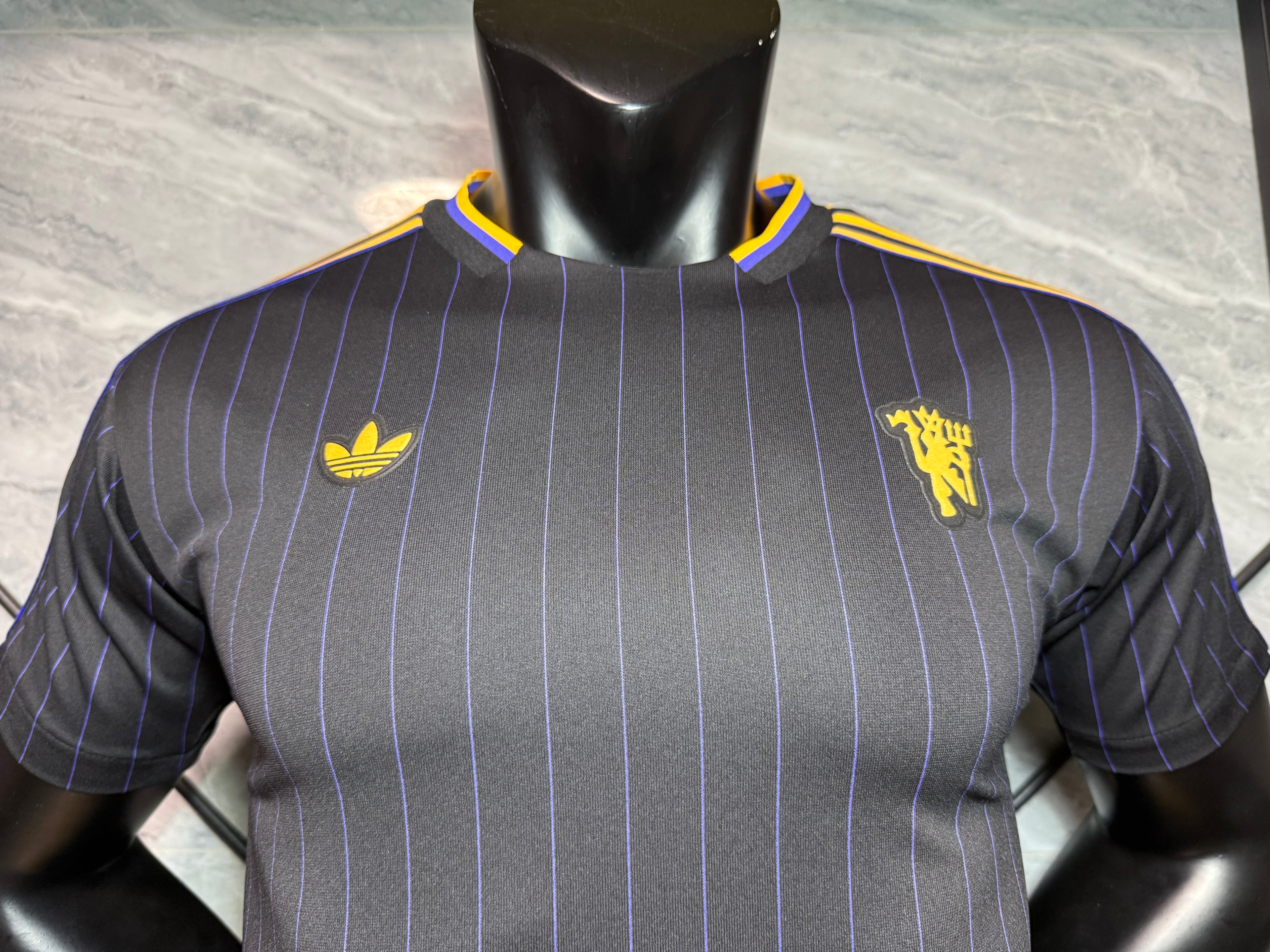 25-26曼联复古款三叶黑玩家版本