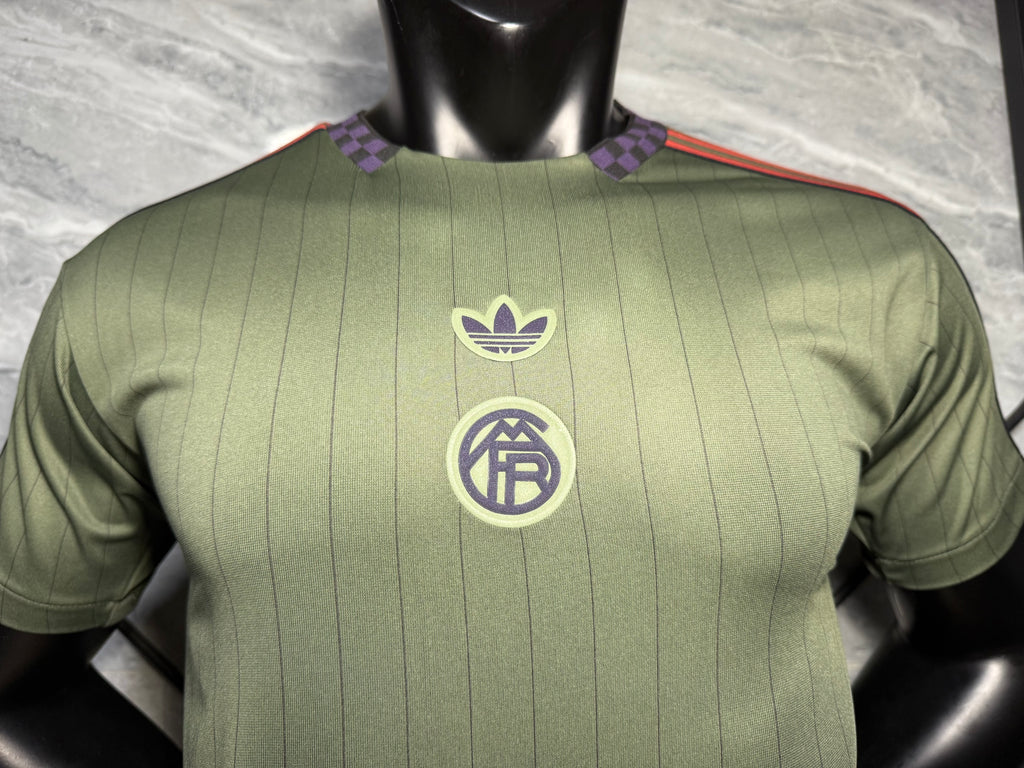 25-26拜仁复古款三叶抺茶绿玩家版本