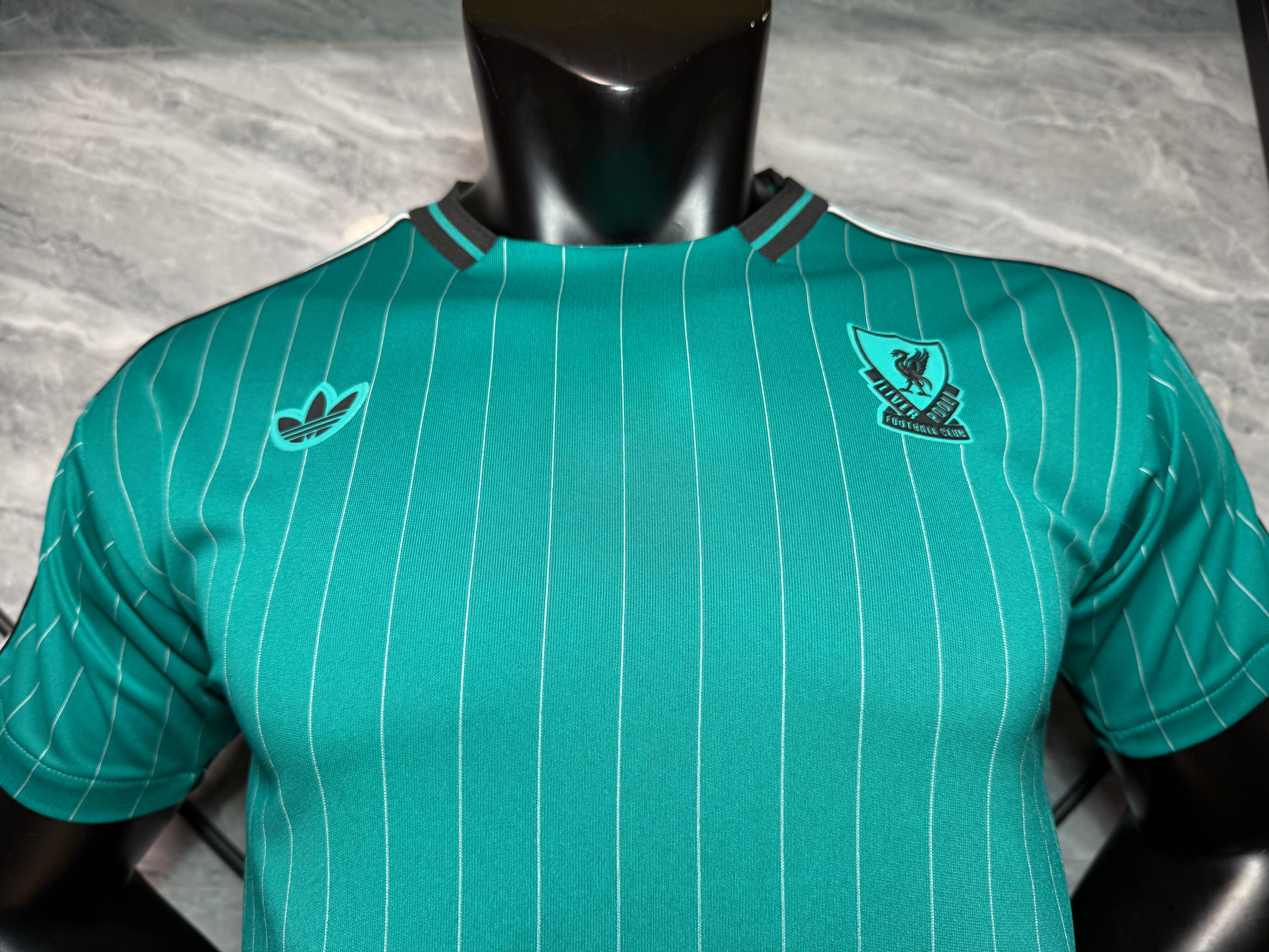 25-26利物浦复古款三叶青草绿玩家版本