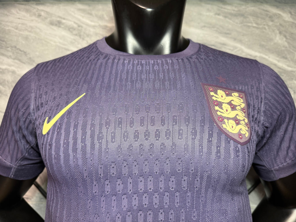 24-25英格兰客场玩家版本