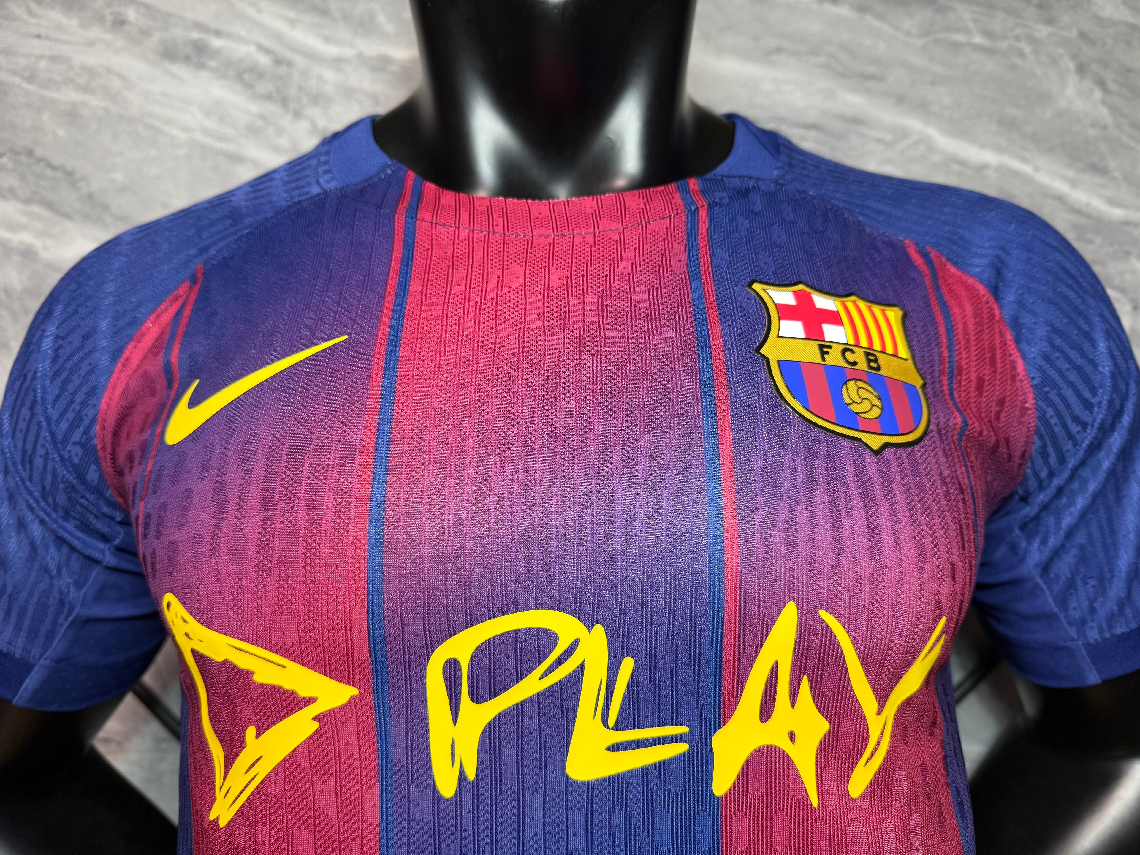 25-26巴萨主场联名玩家版本