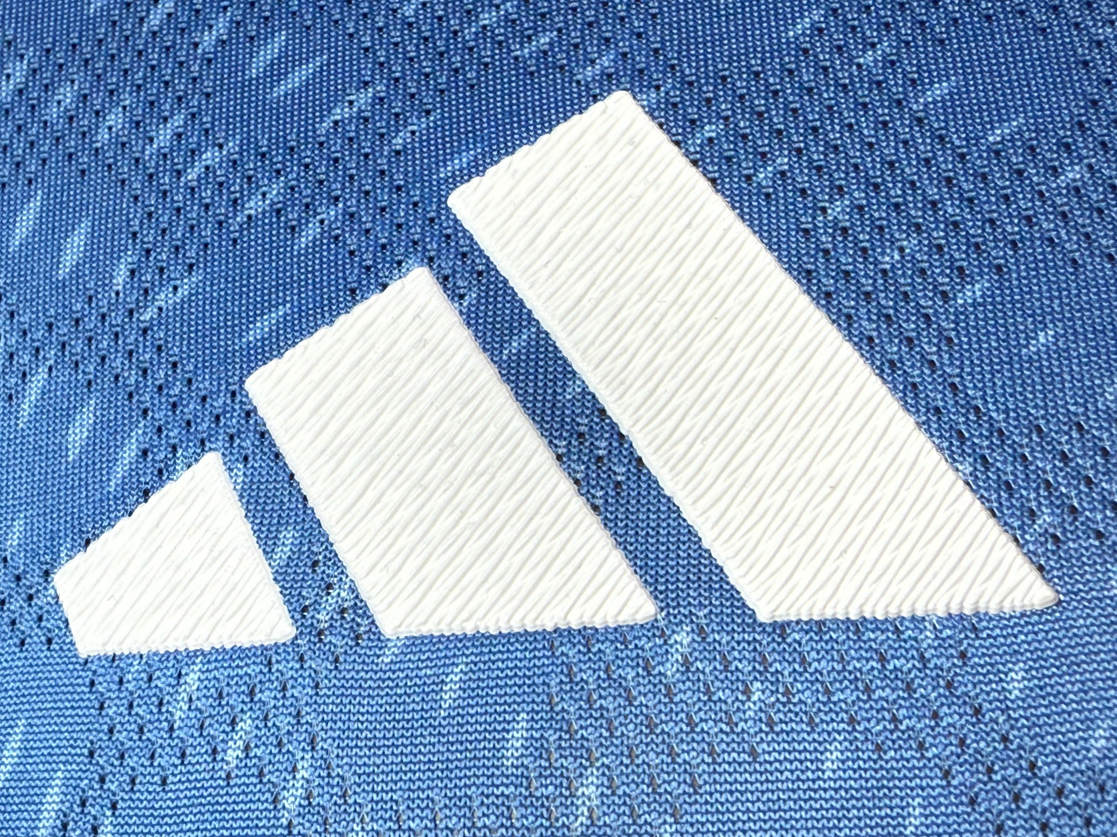 25-26皇马守门员蓝色玩家版本