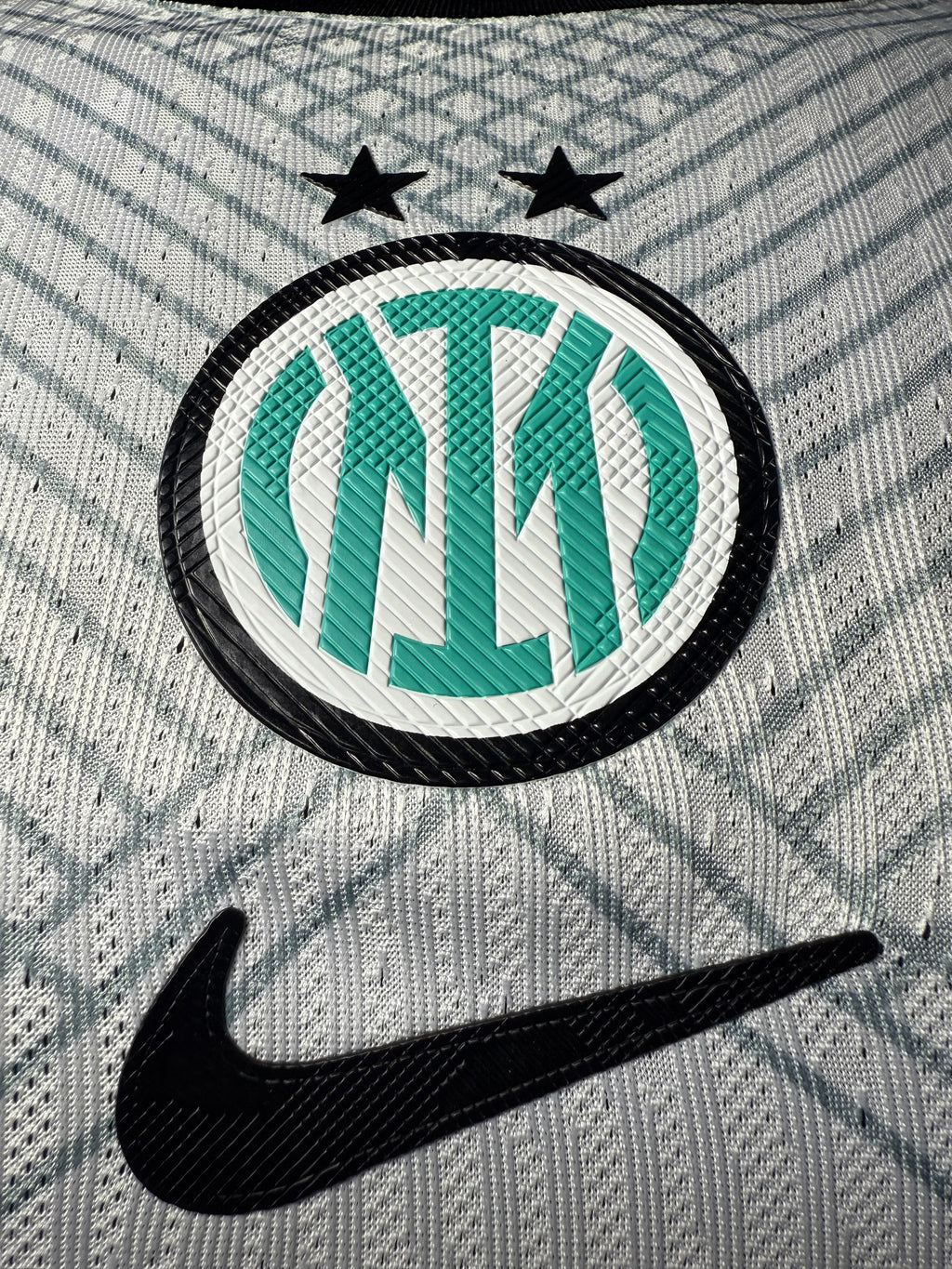 25-26国米蛇年特别版白玩家版本