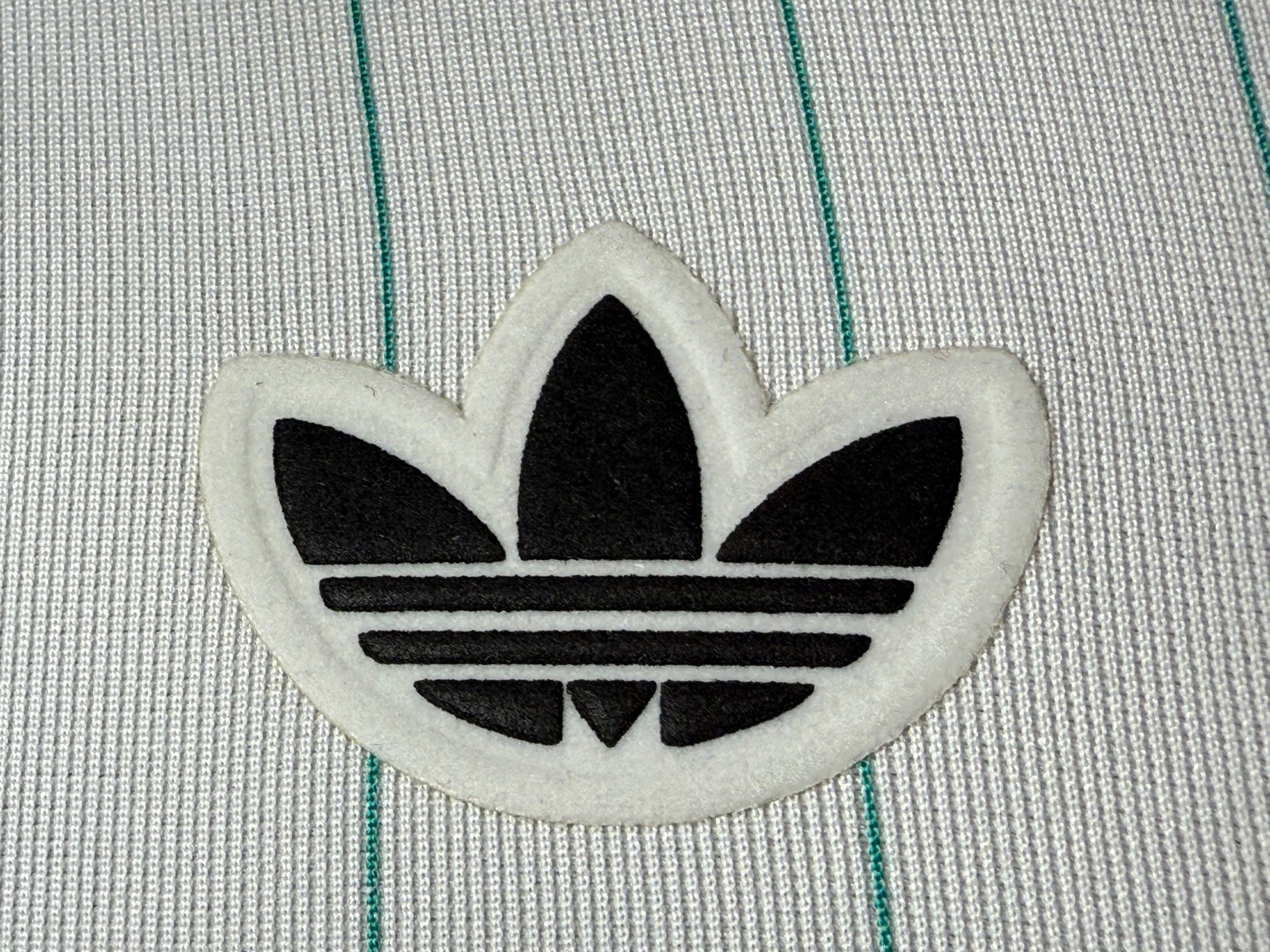 25-26LWP复古款三叶白玩家版本