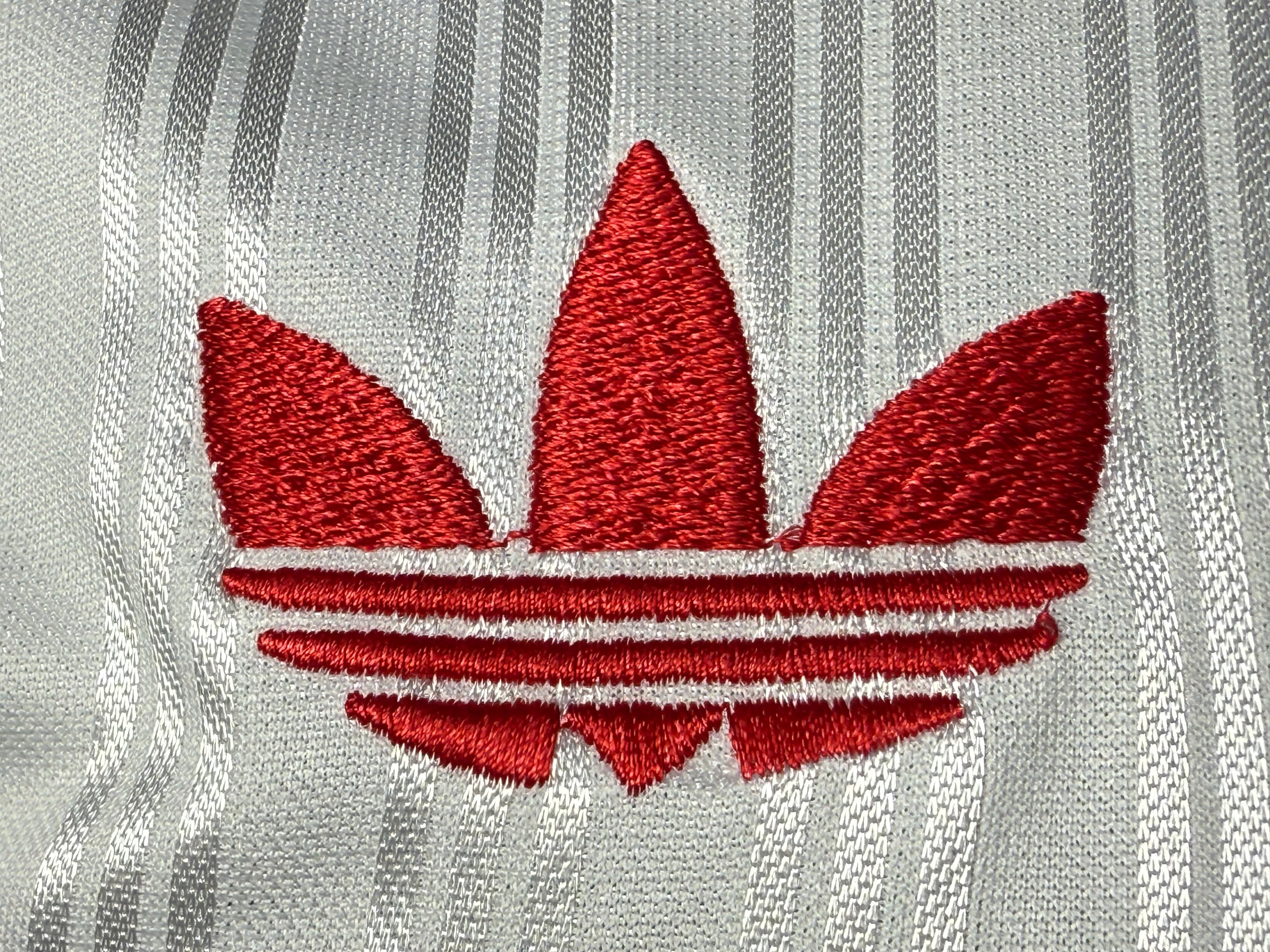 25-26绿洲Oasis乐队25周年纪念联名款白红玩家版本