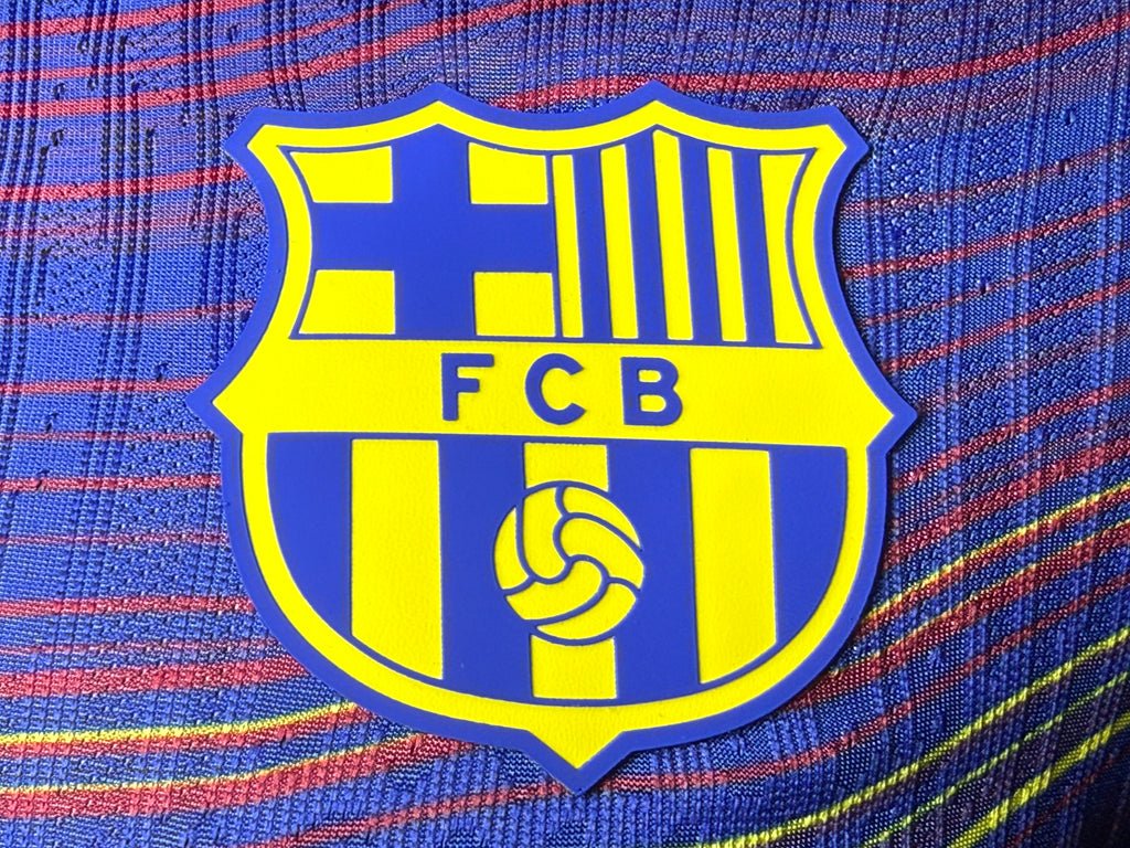 25-26巴萨赛前服七彩蛇纹玩家版本