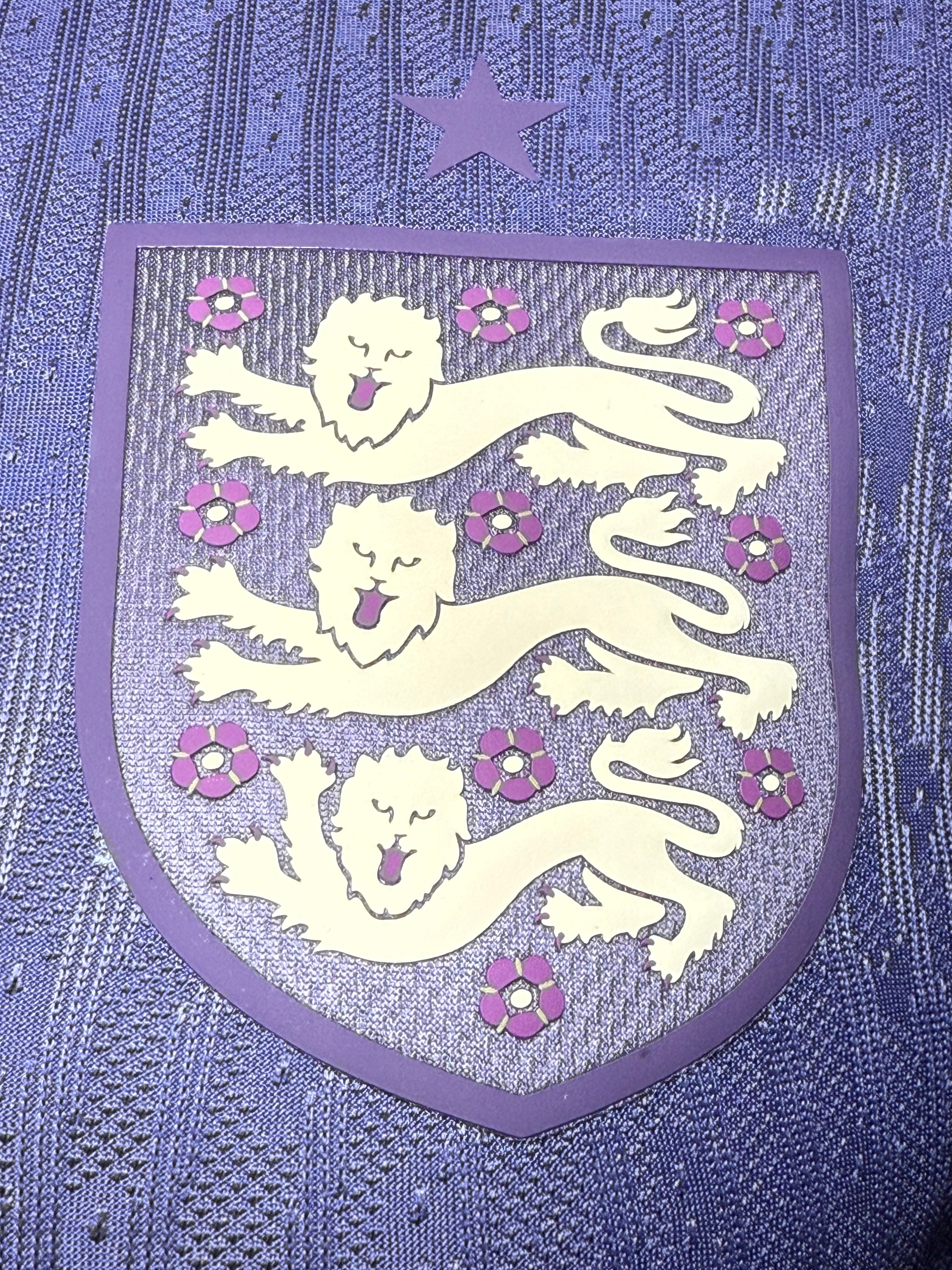 24-25英格兰客场玩家版本