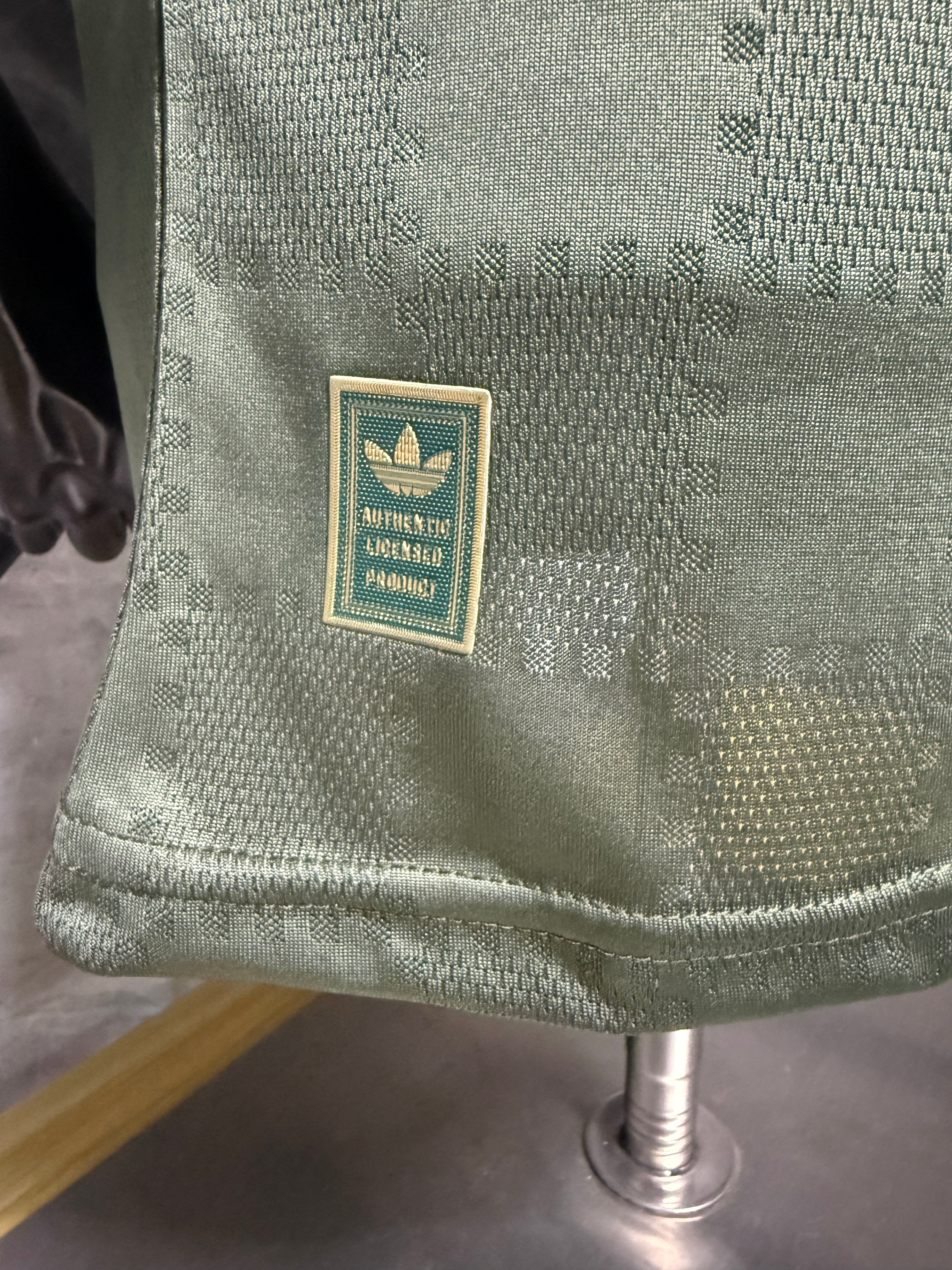 25-26拜仁二客仿真版抹茶绿玩家版本