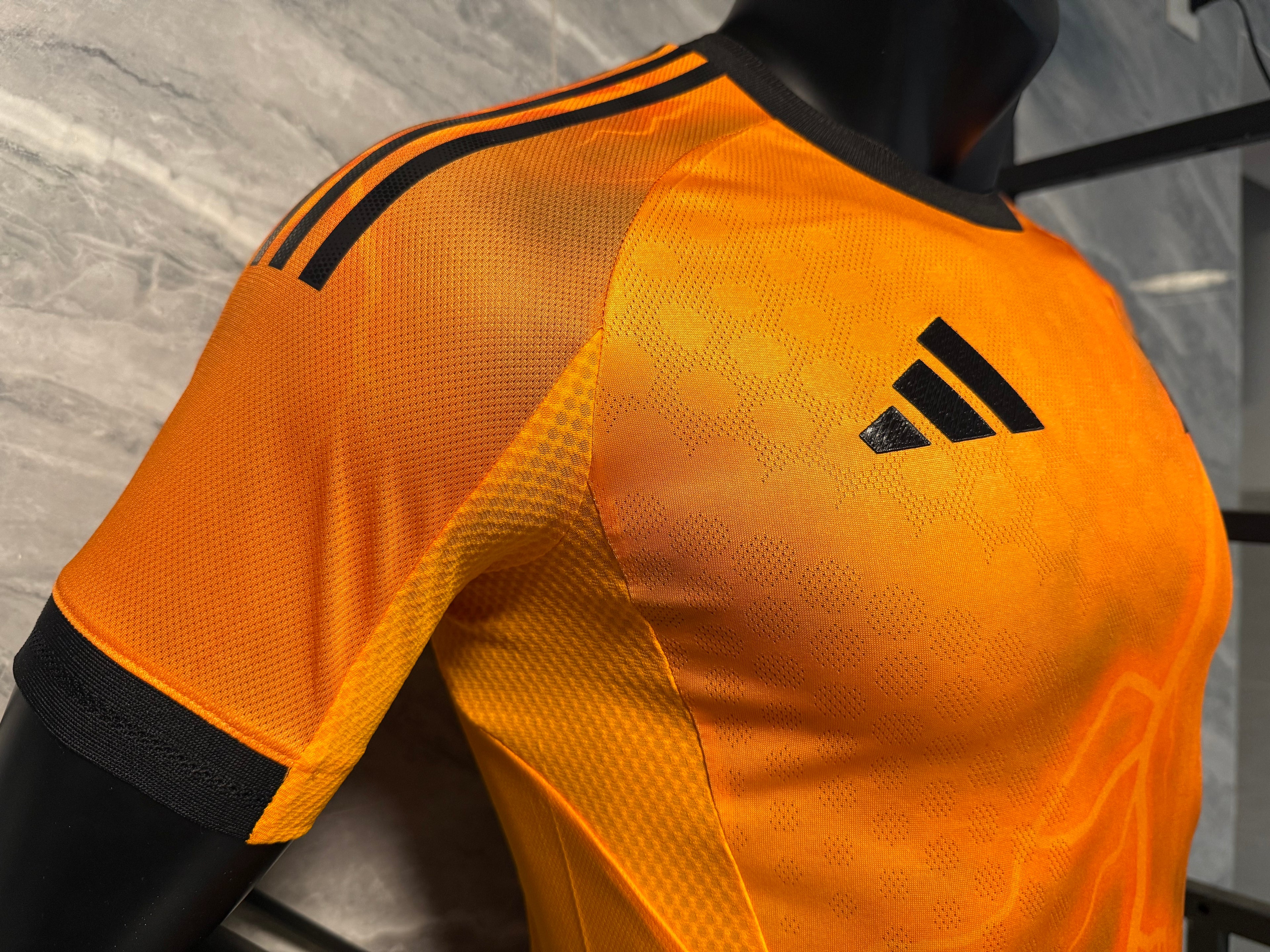 25-26罗马客场玩家版本