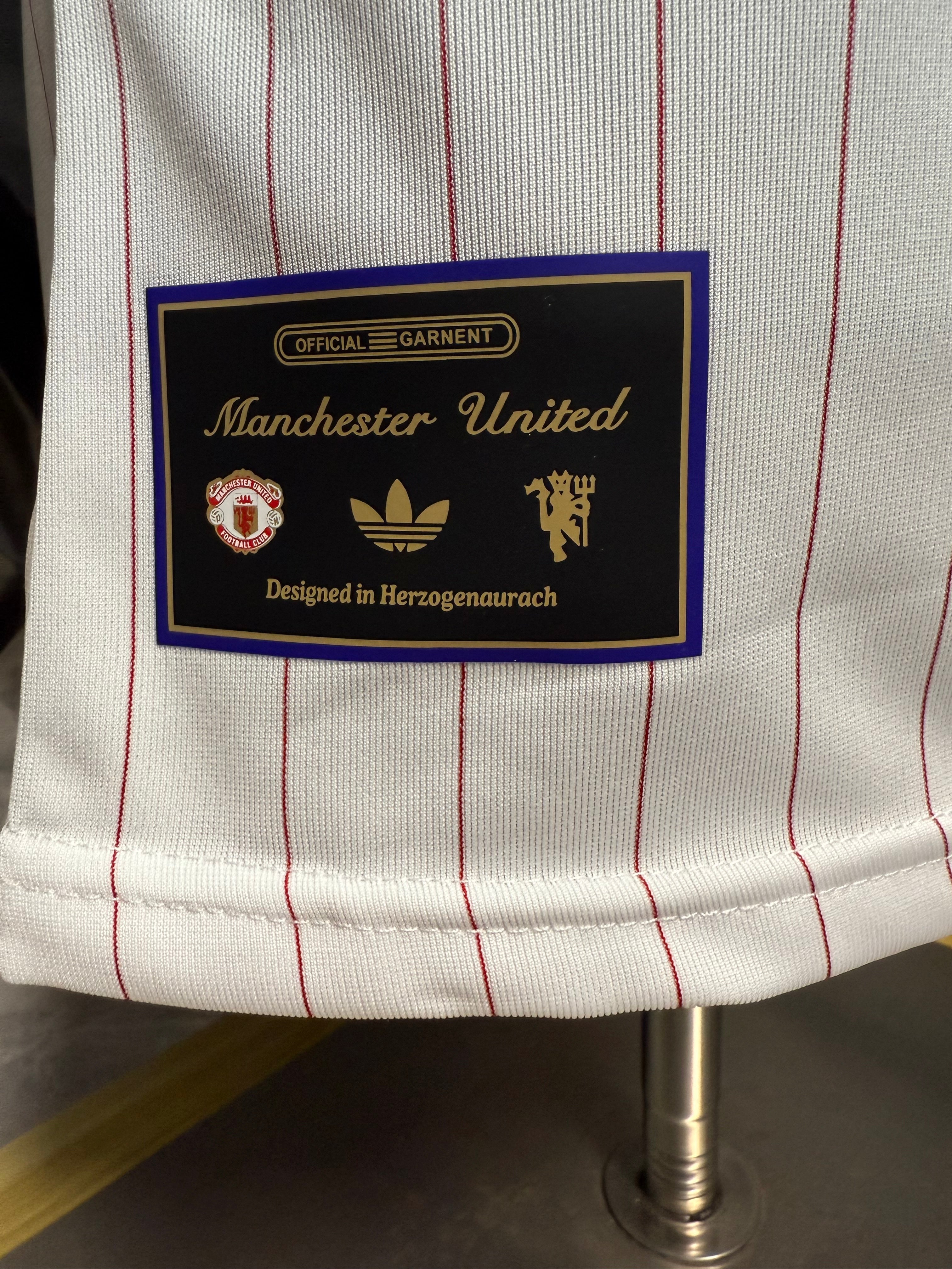 25-26曼联复古款三叶白玩家版本
