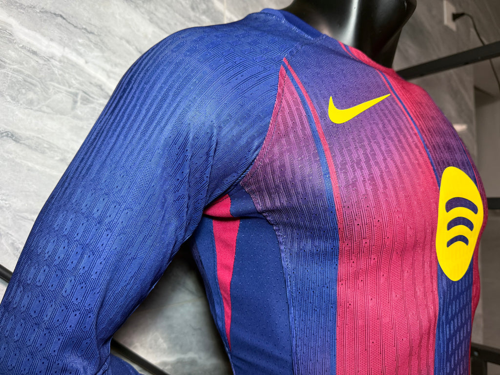 长袖球员 25-26巴萨主场玩家版本