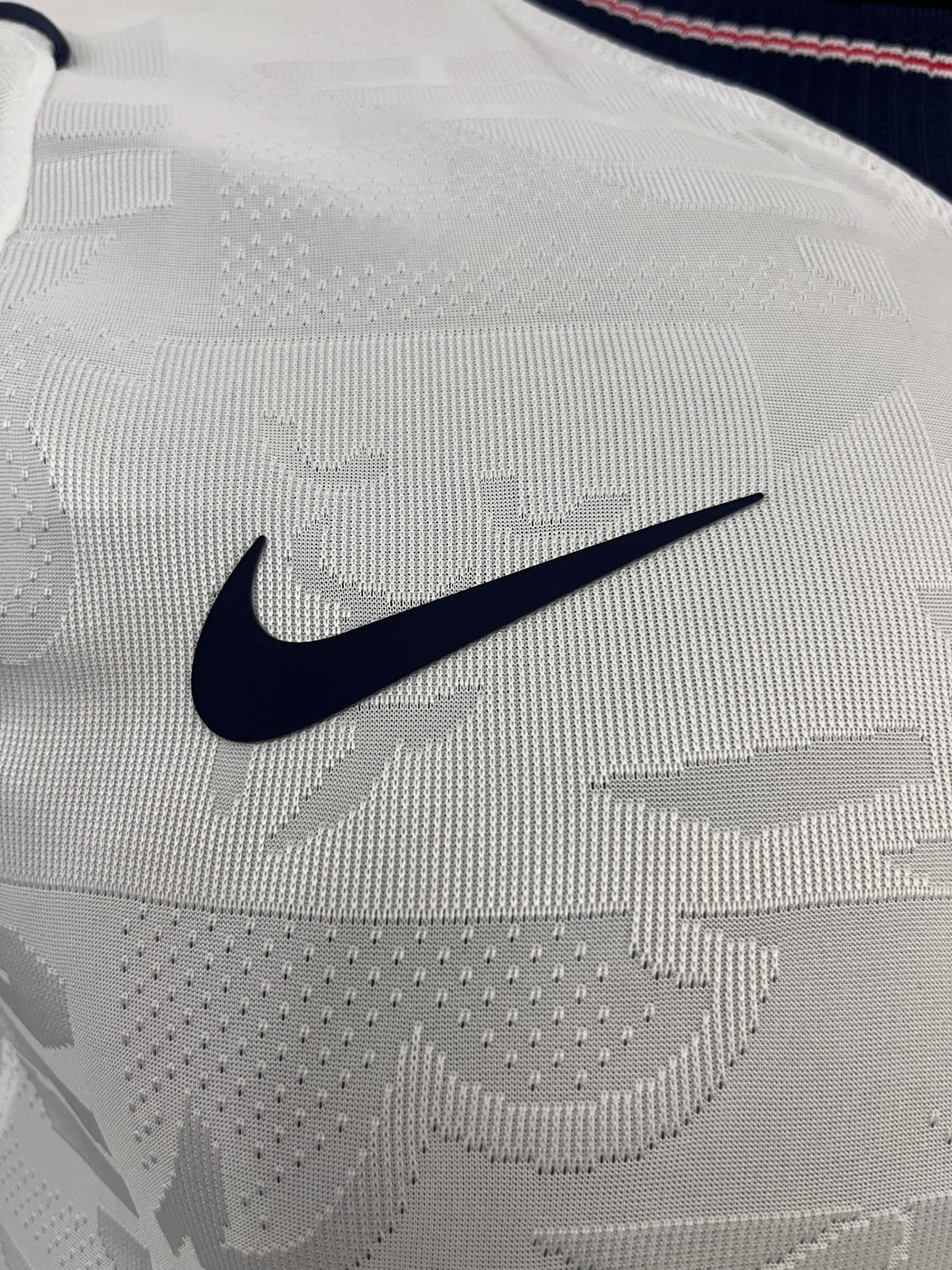 Estadio local de Inglaterra (talla S-2XL) en el Mundial de 2026