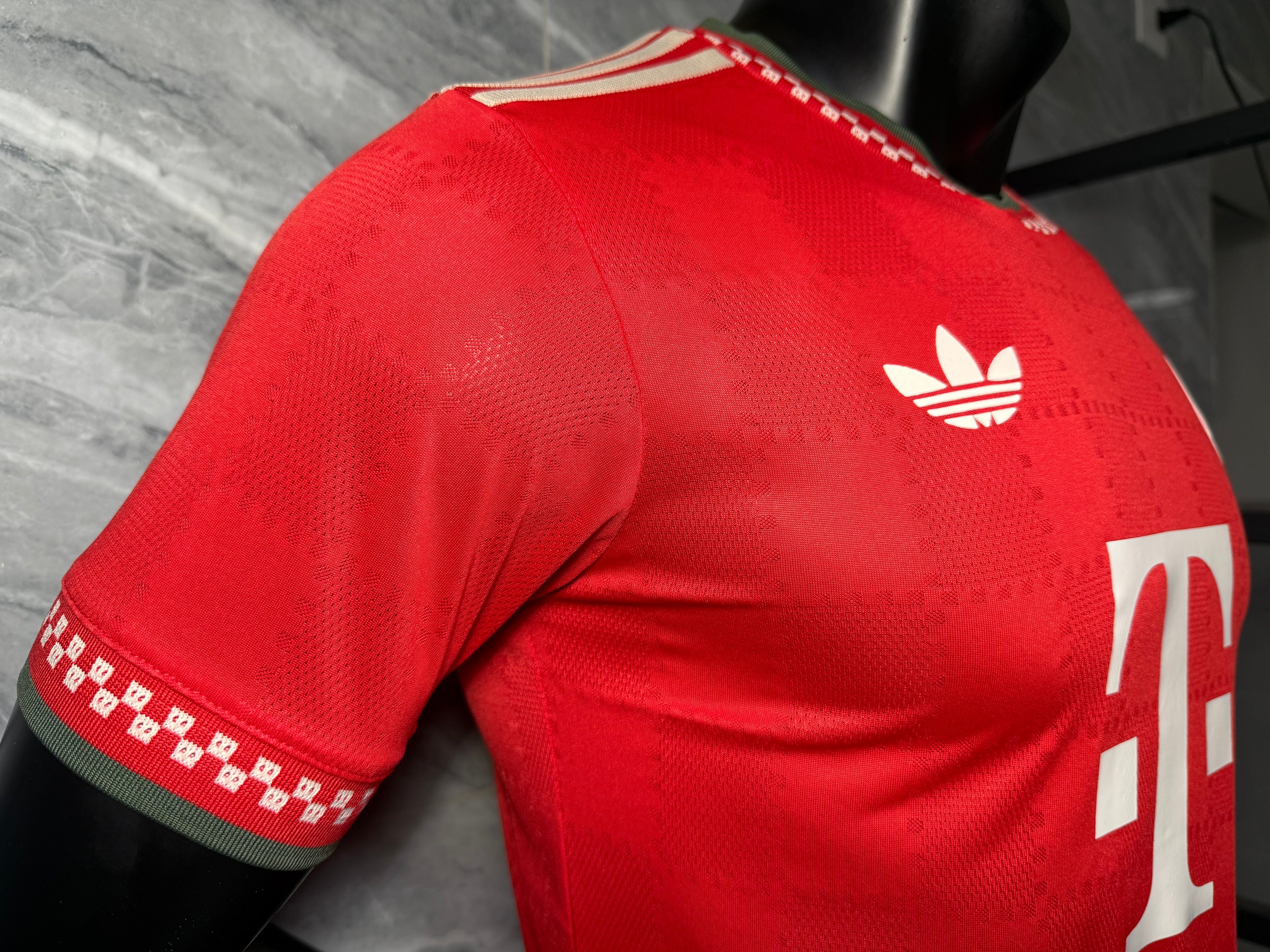 25-26拜仁二客仿真版红玩家版本