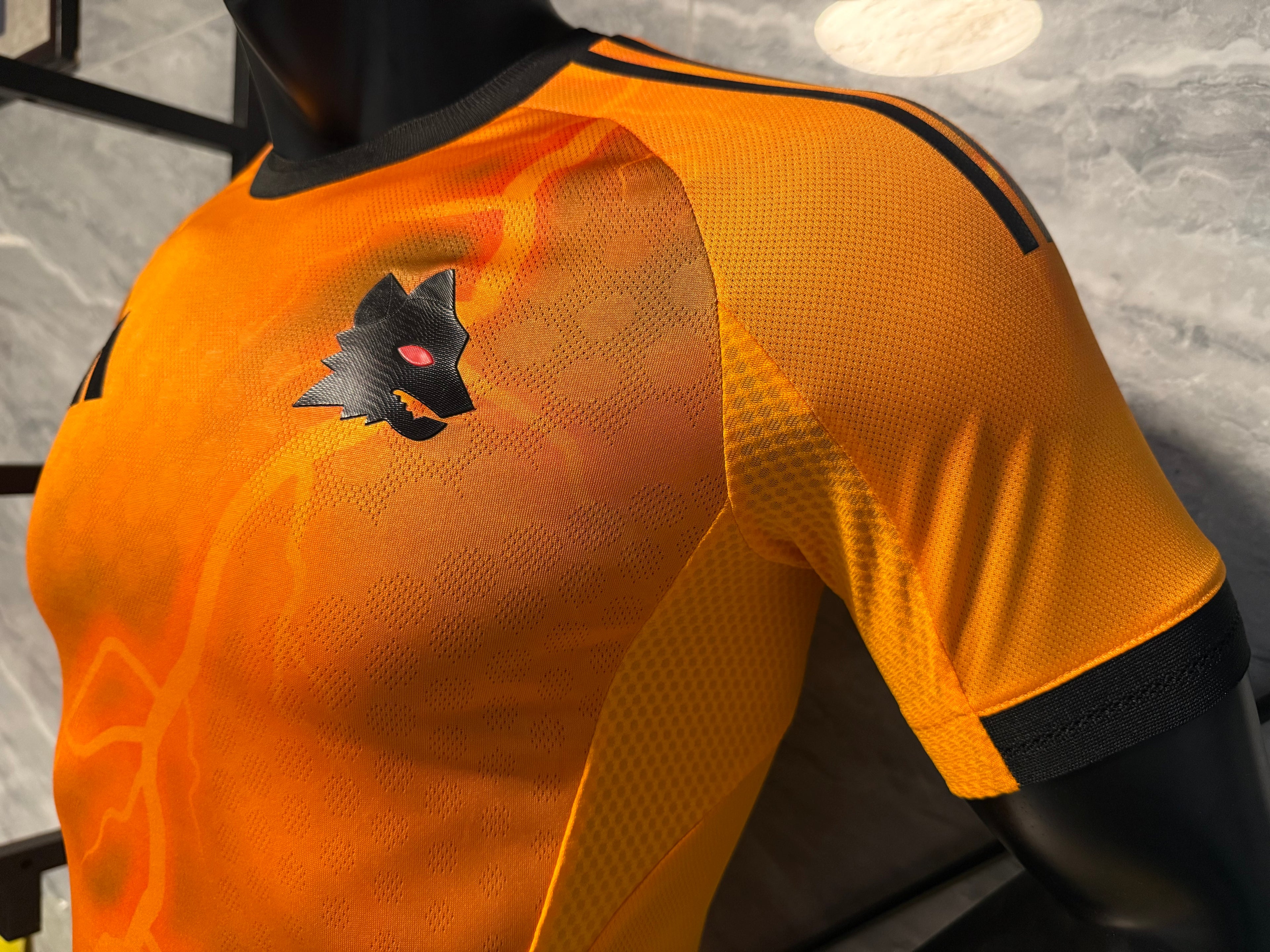 25-26罗马客场玩家版本