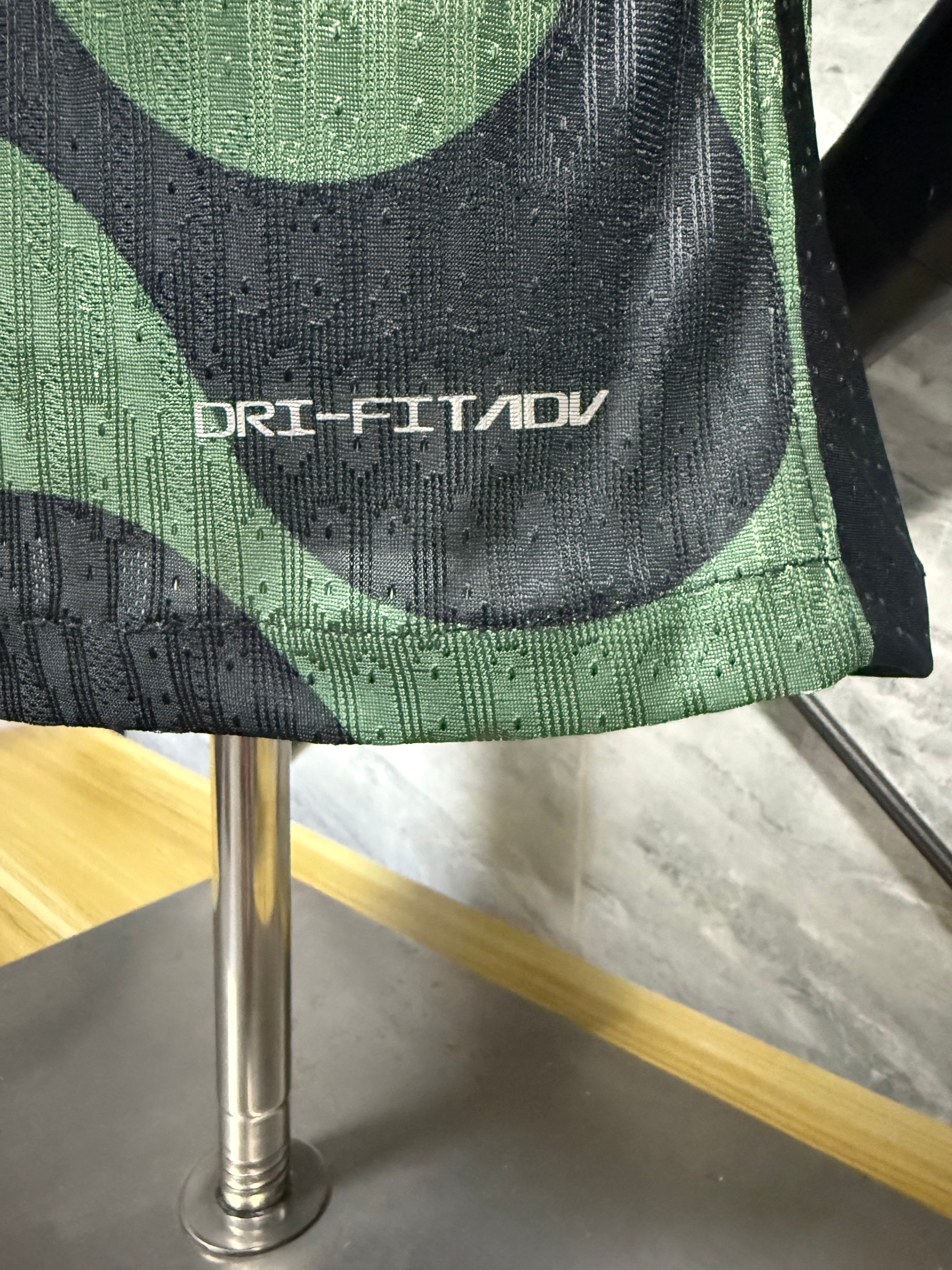 25-26里斯本客场玩家版本