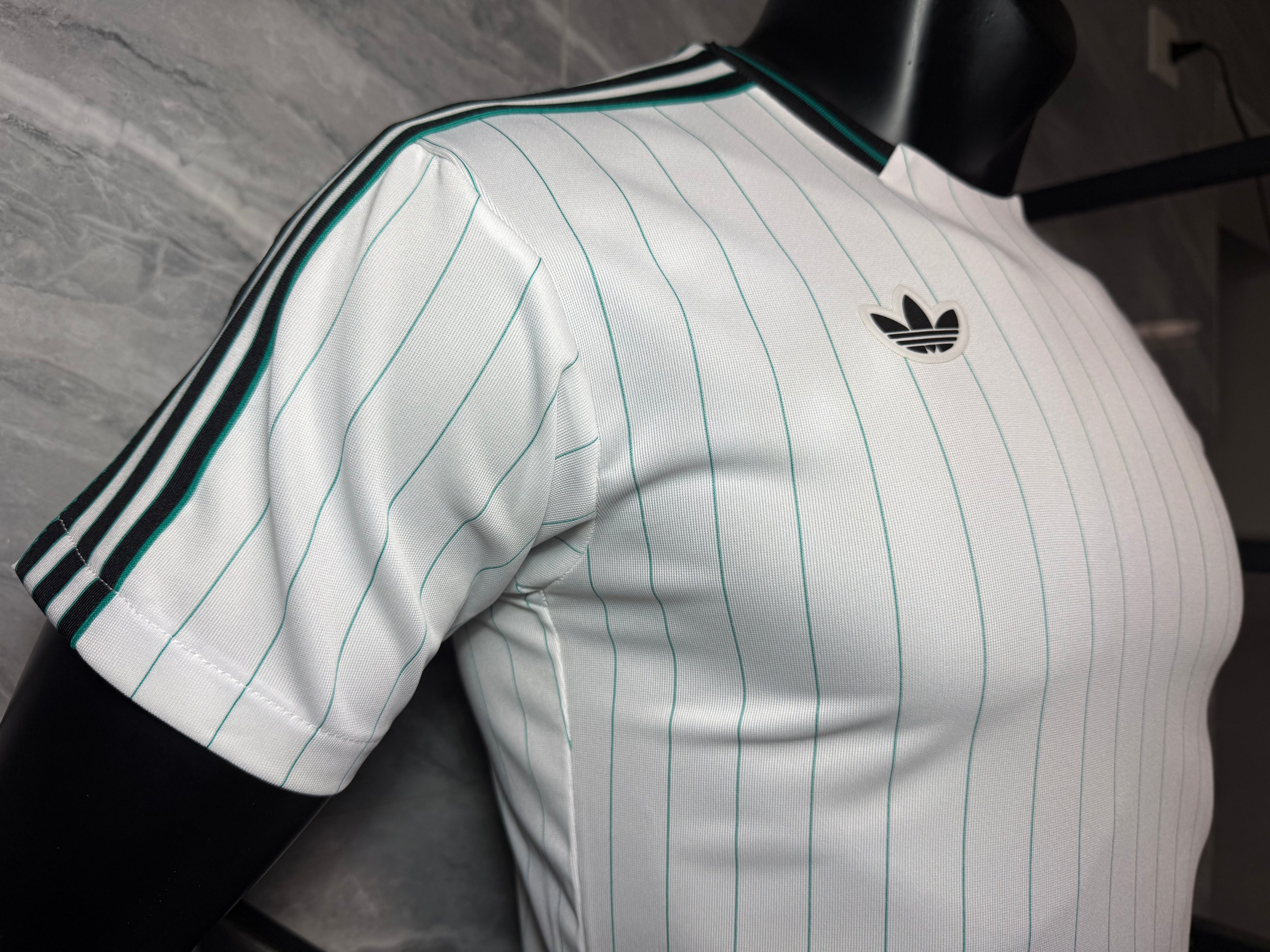 25-26LWP复古款三叶白玩家版本