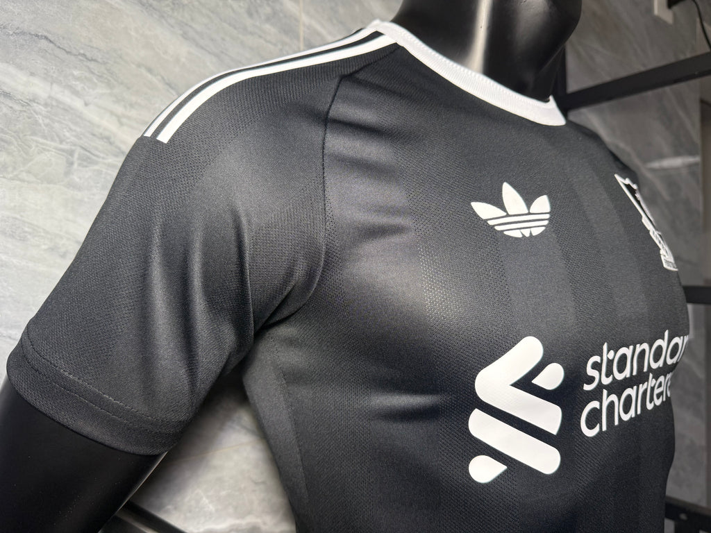 25-26利物浦守门员黑色玩家版本