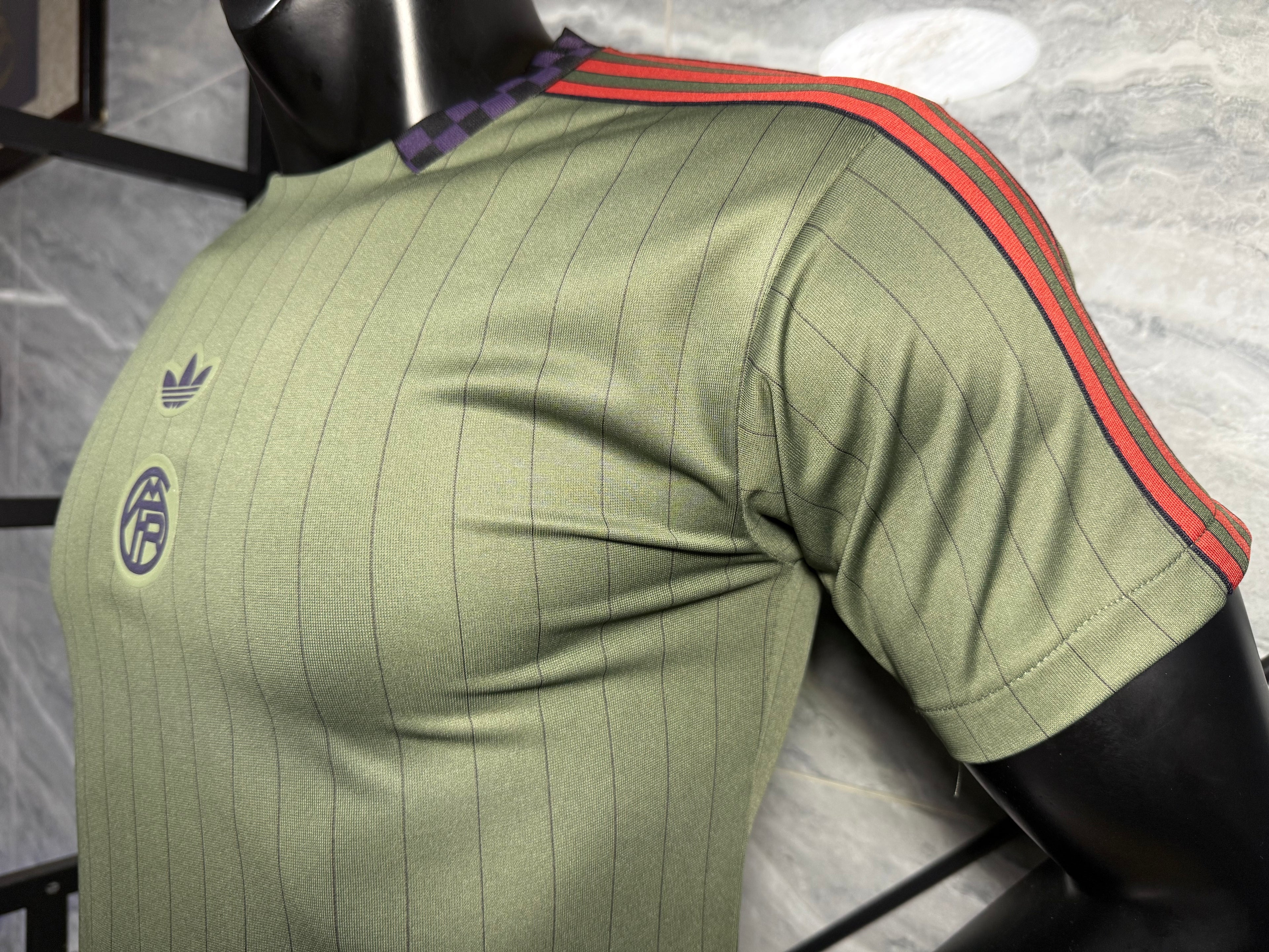 25-26拜仁复古款三叶抺茶绿玩家版本