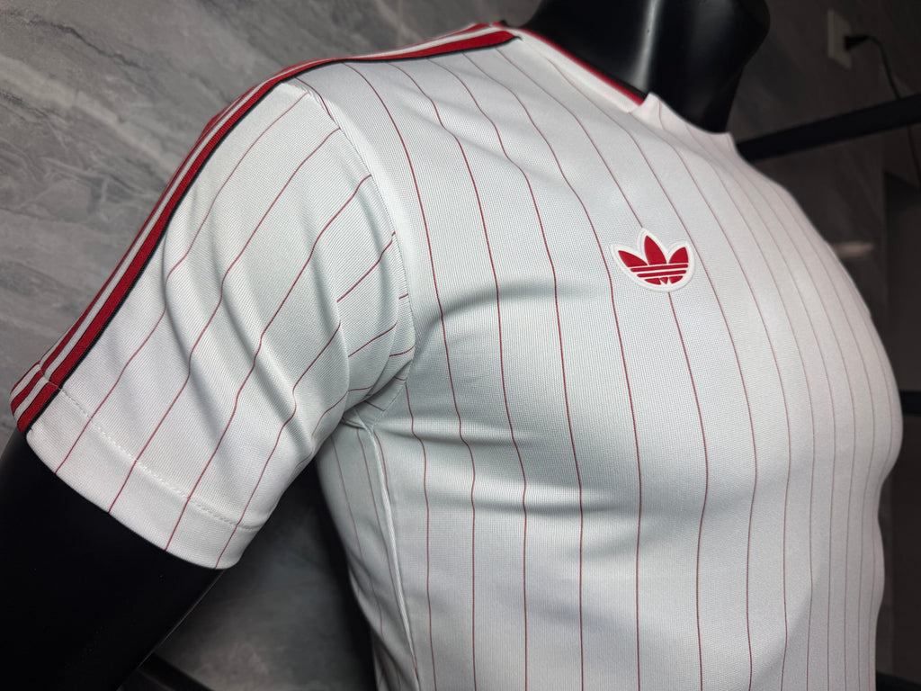 25-26曼联复古款三叶白玩家版本